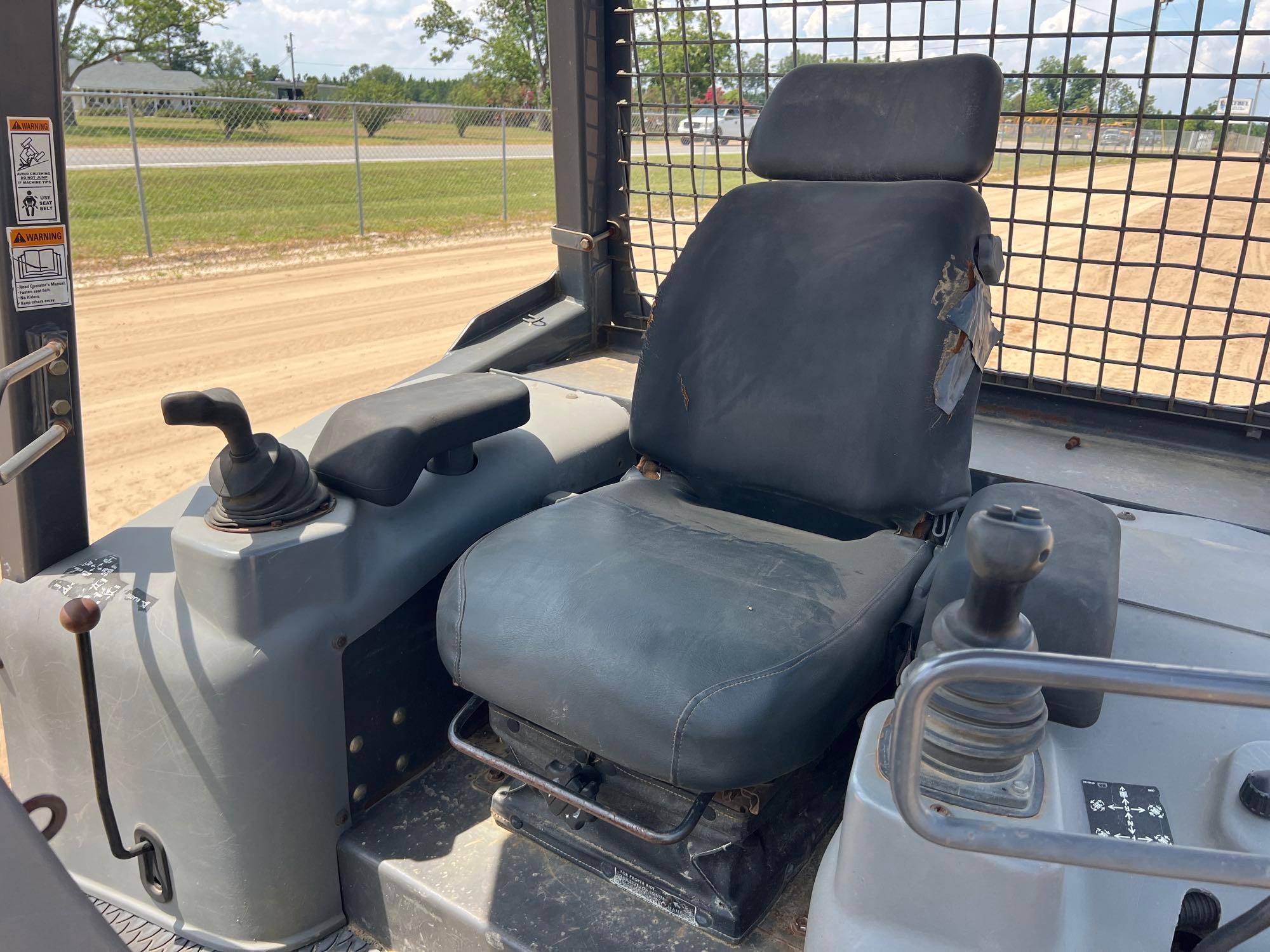 2007 New Holland D95 LGP