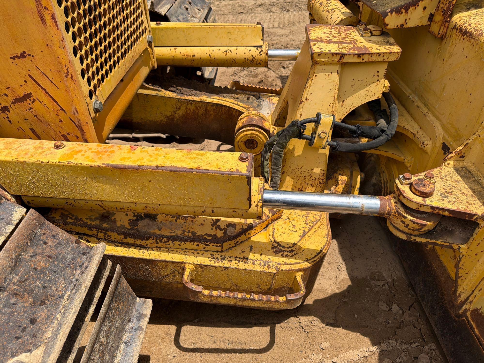 2007 Komatsu D39PX-21