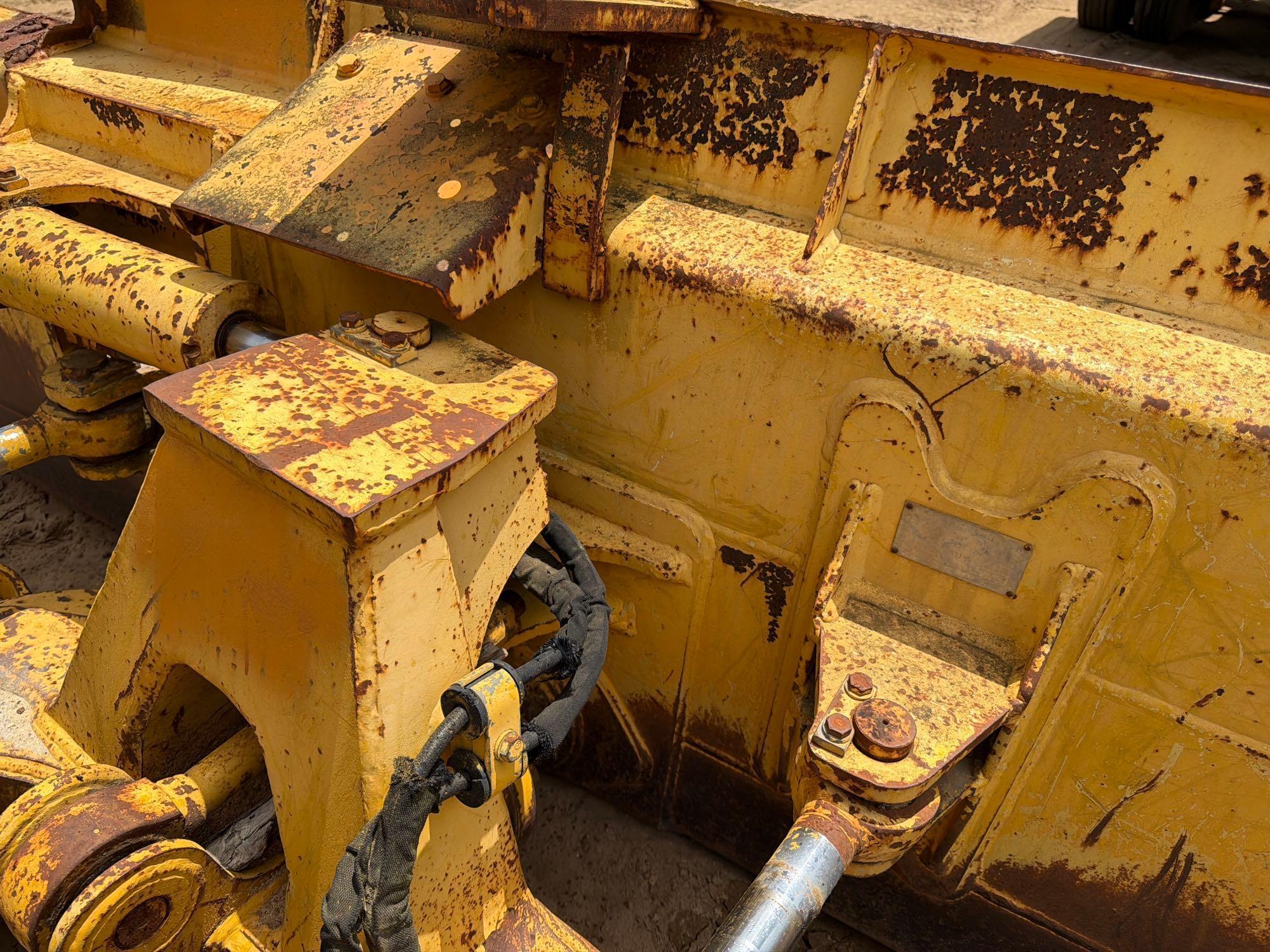 2007 Komatsu D39PX-21