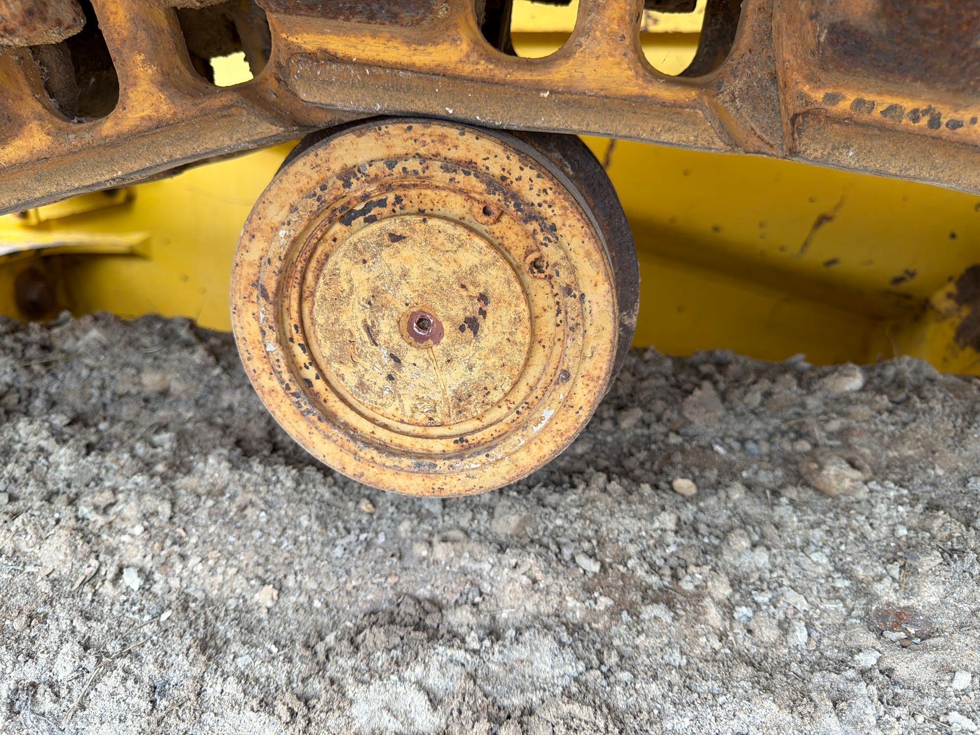 2007 Komatsu D39PX-21