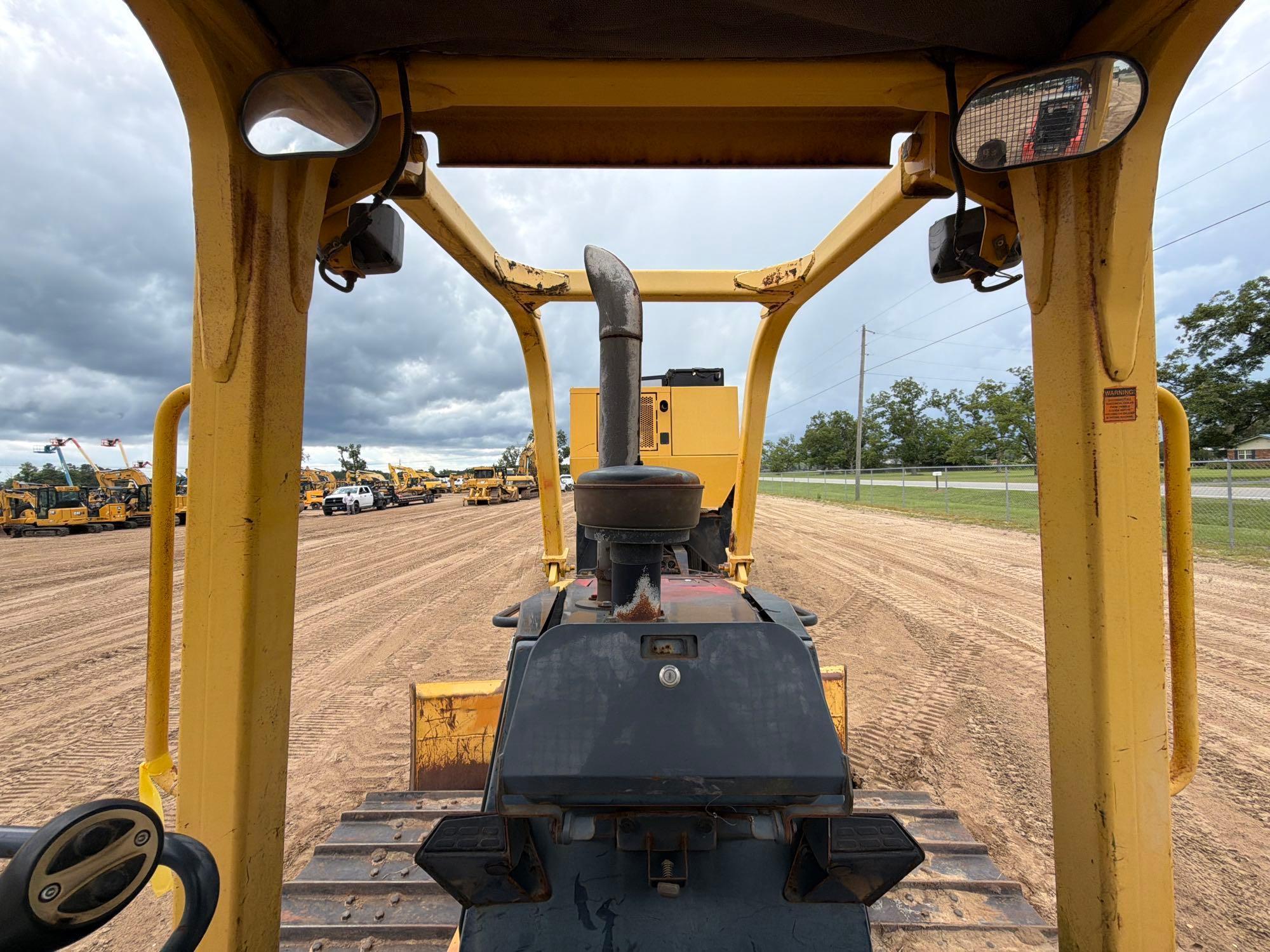 2007 Komatsu D39PX-21