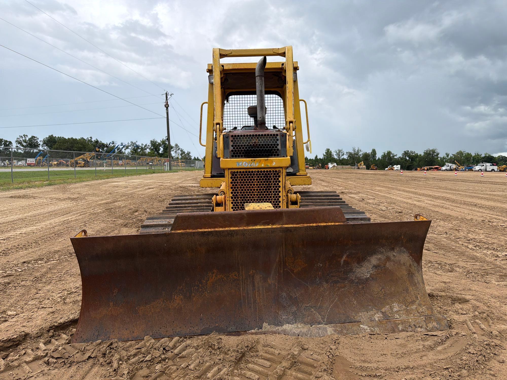 2007 Komatsu D39PX-21