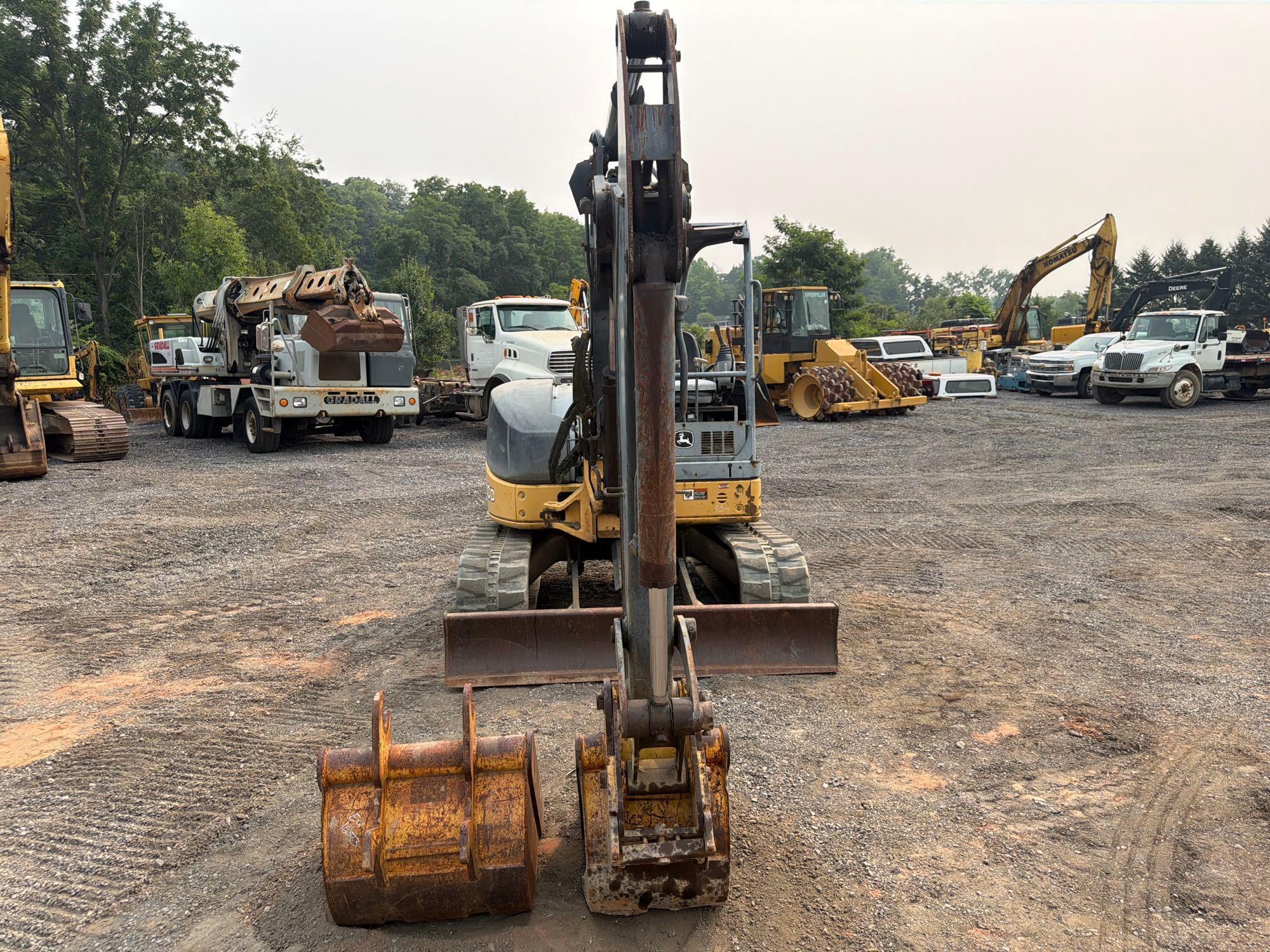2005 John Deere 50D