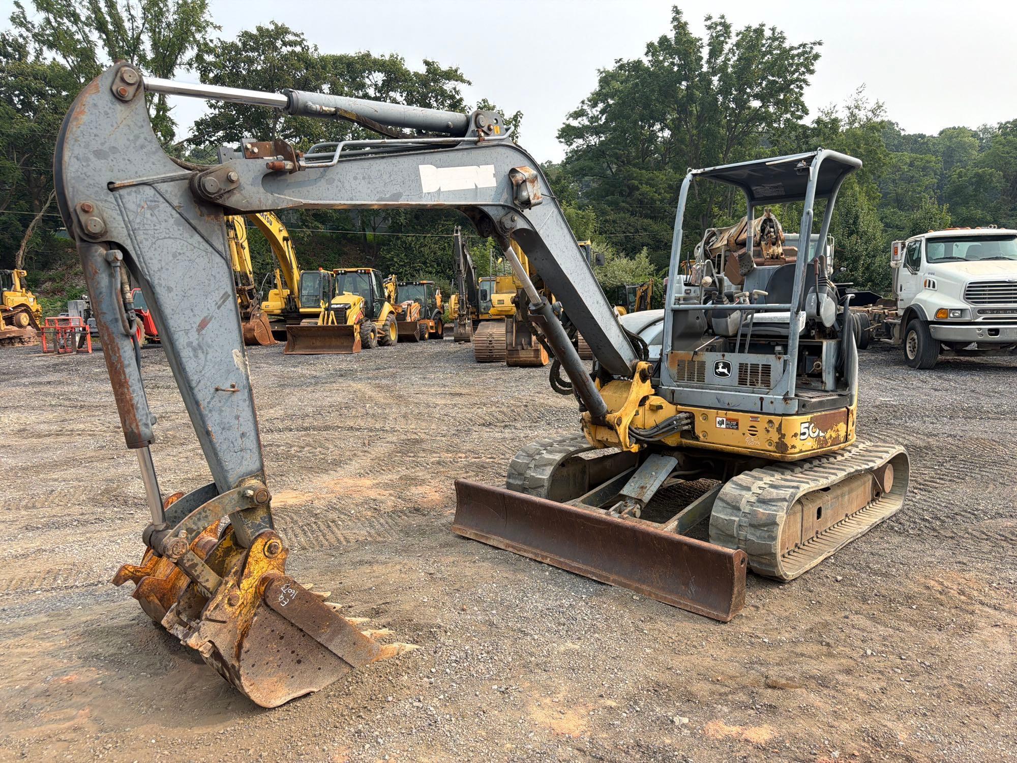 2005 John Deere 50D