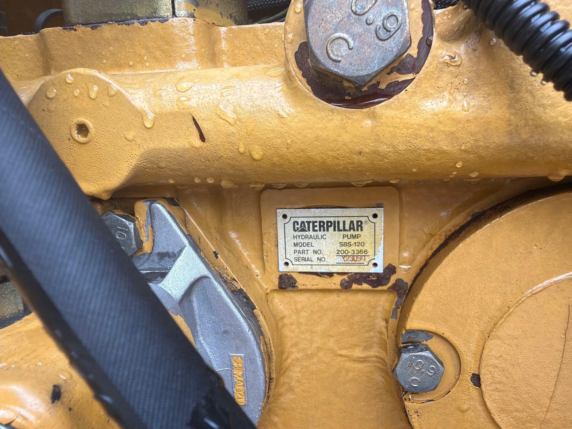 2003 Caterpillar 320C L
