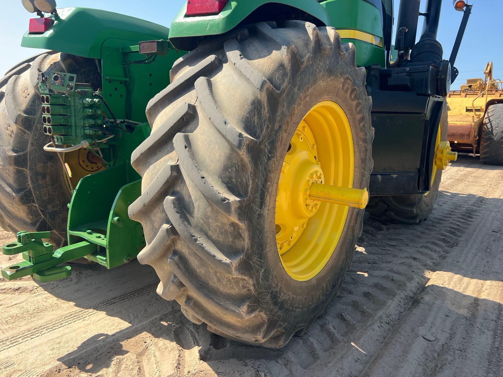 John Deere 9520