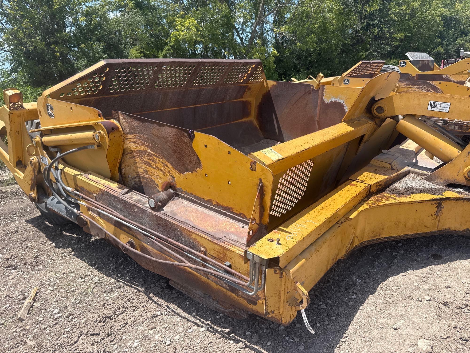 John Deere 1812C