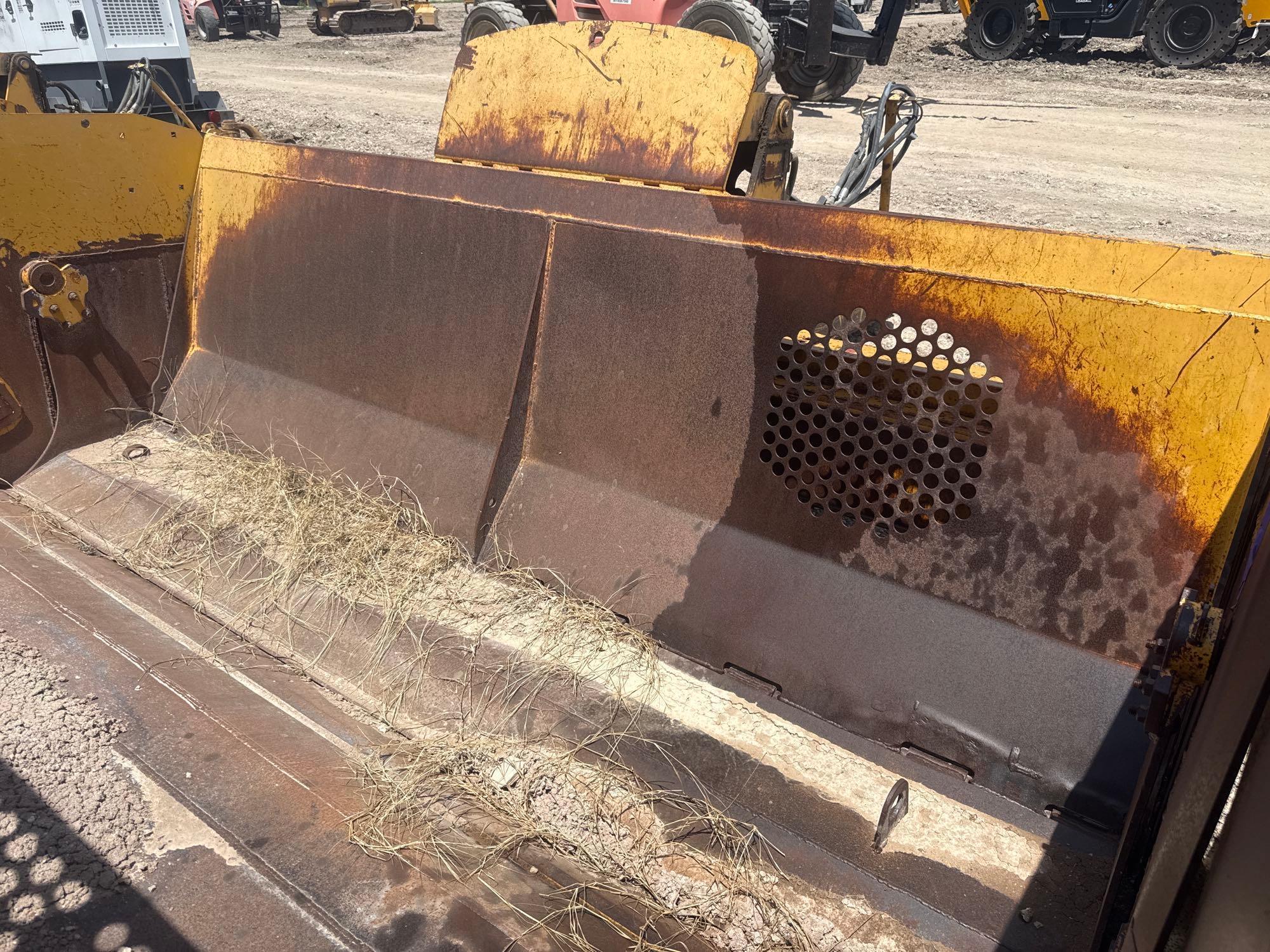 John Deere 1812C