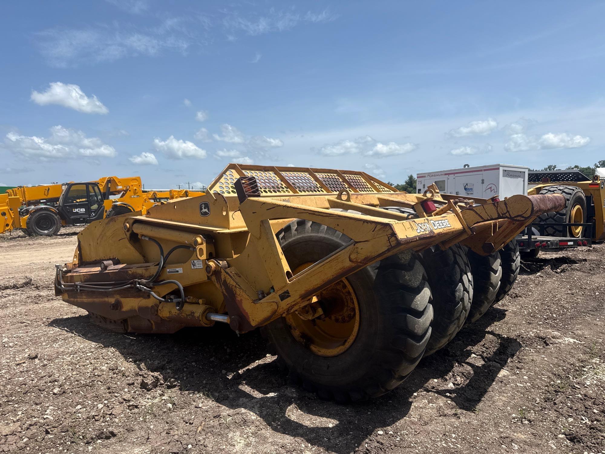 John Deere 1812C