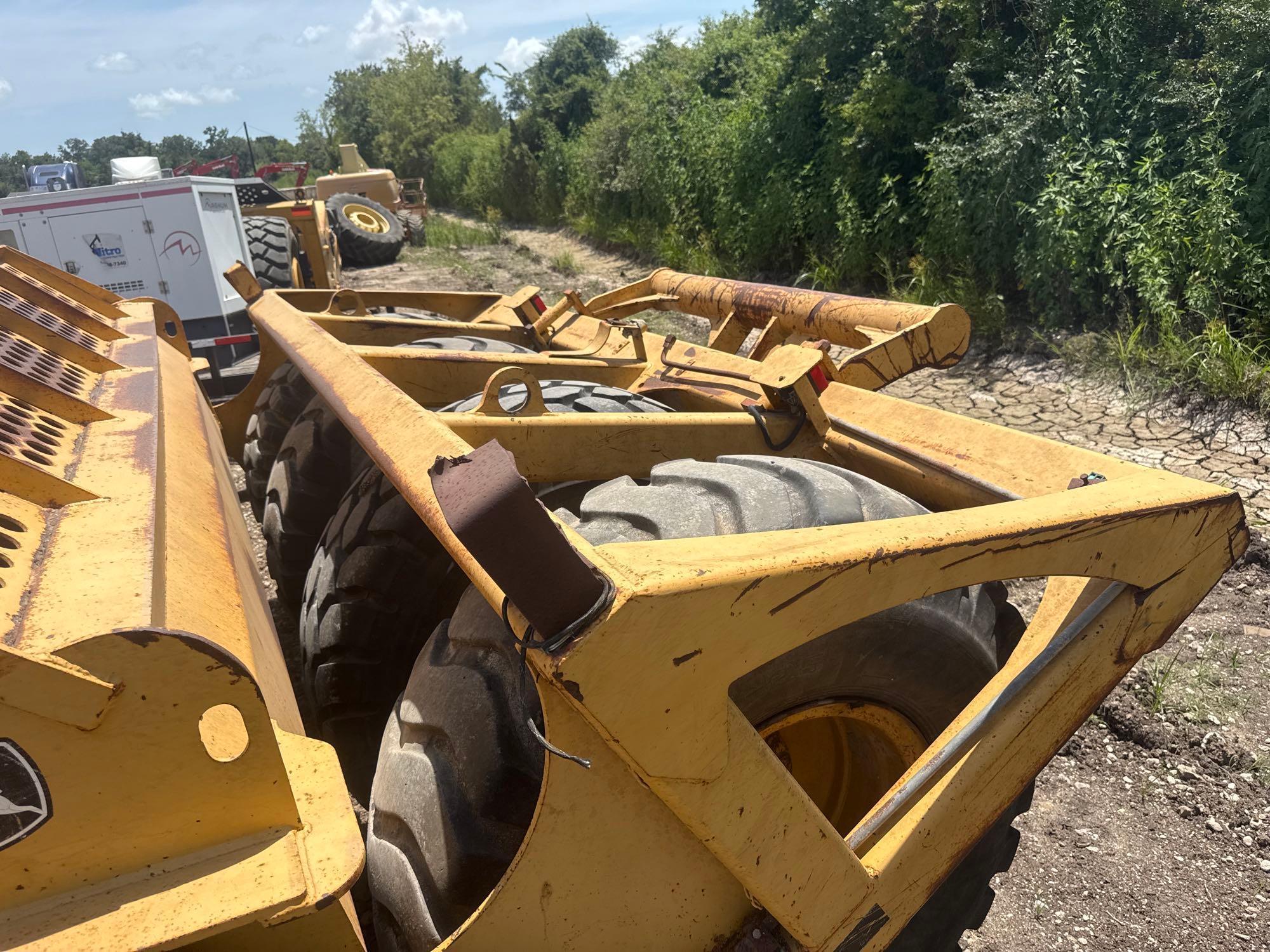John Deere 1812C