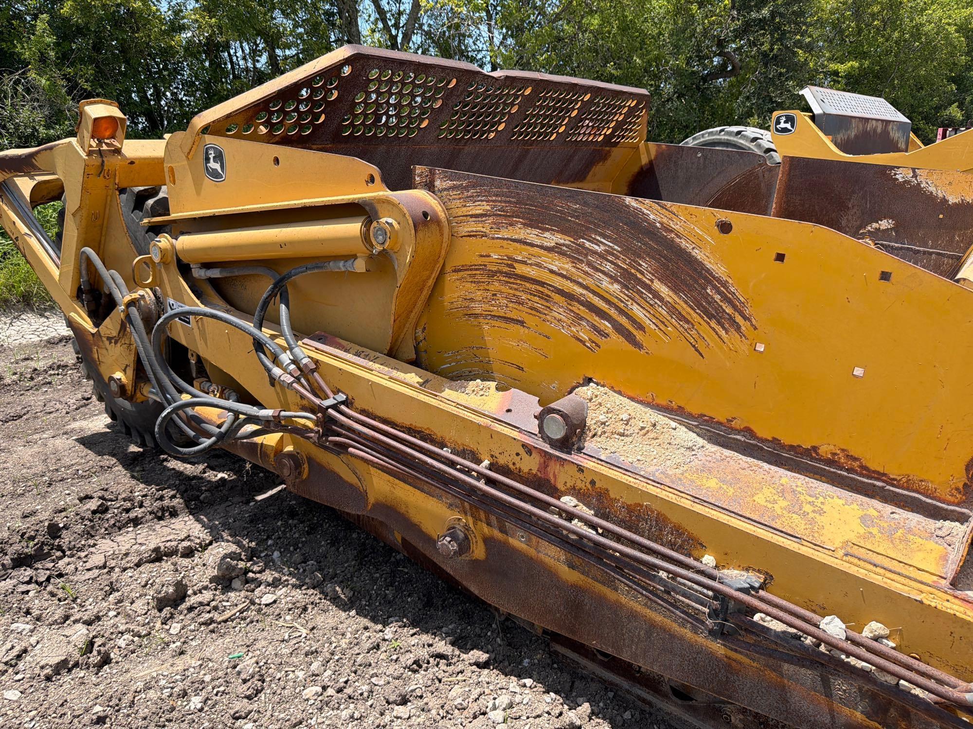 John Deere 1812C