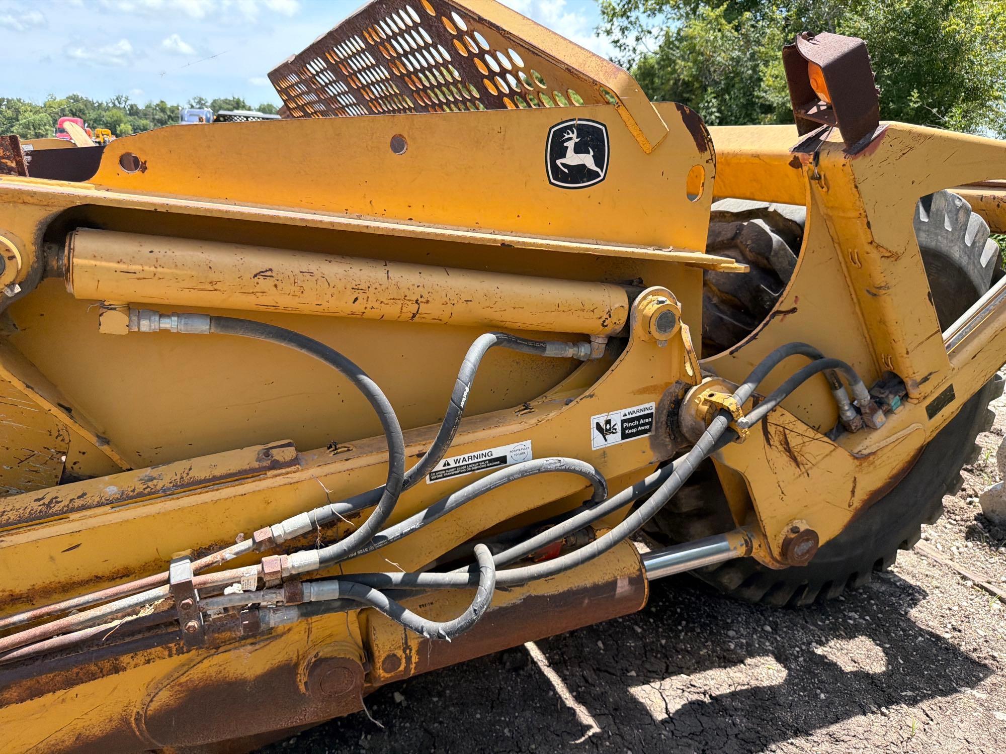 John Deere 1812C