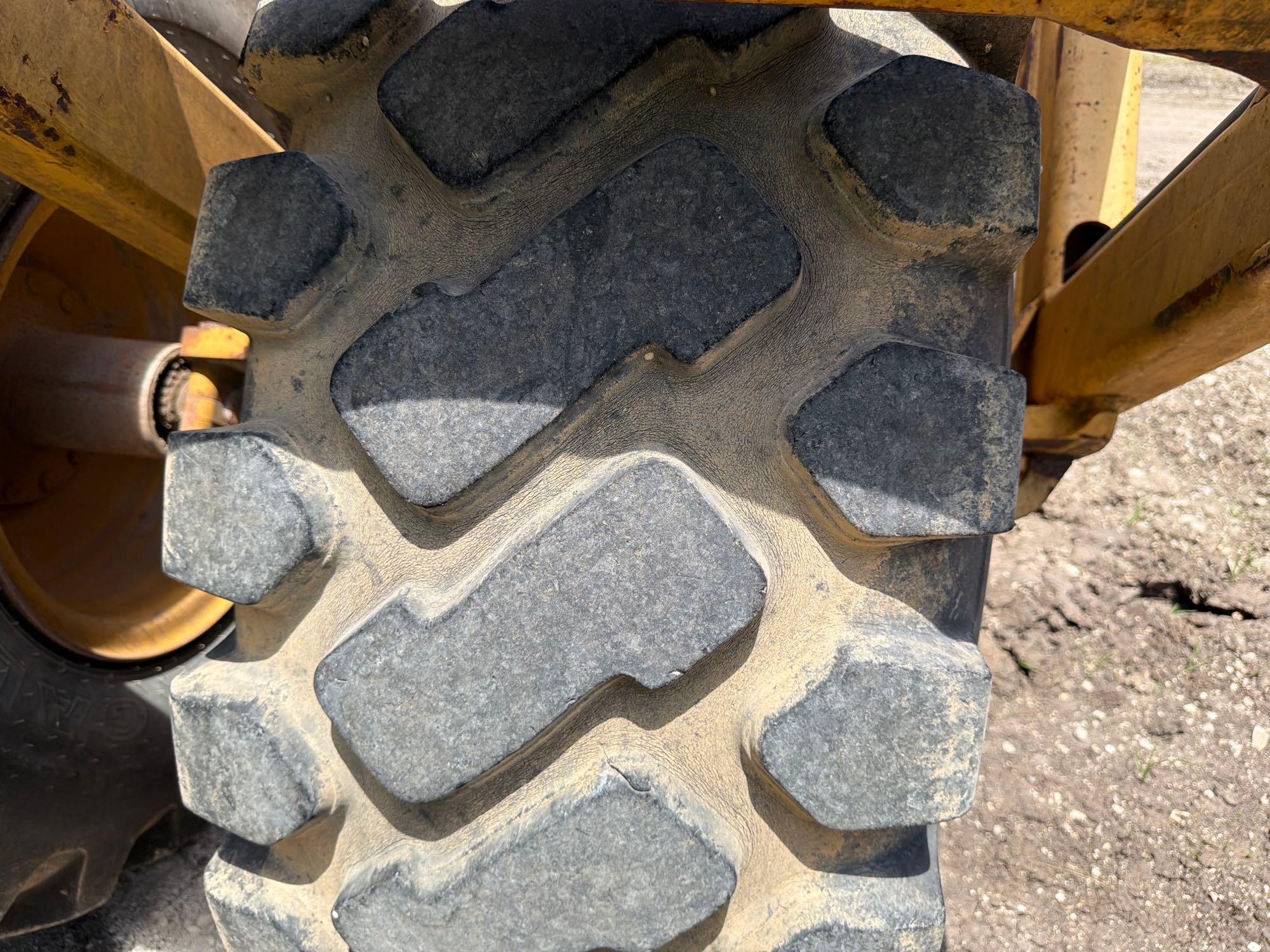John Deere 1812C