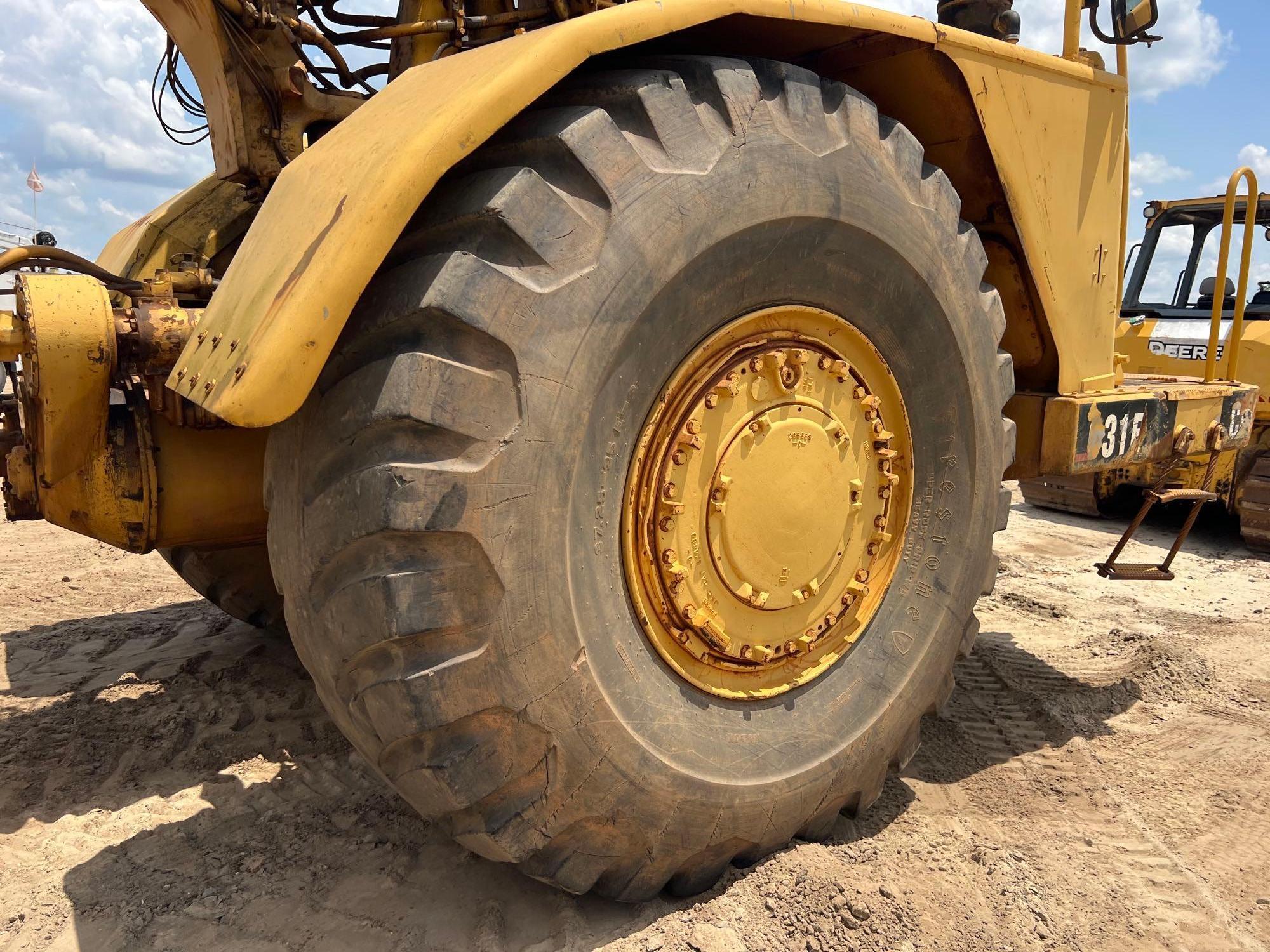 1990 Caterpillar 631E