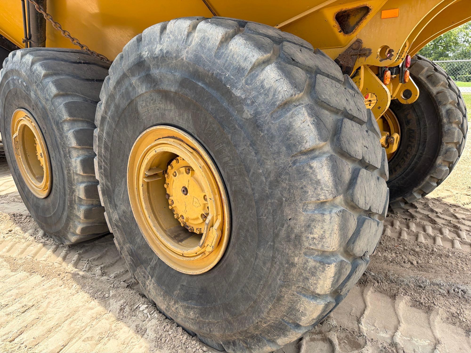 2020 Caterpillar 745