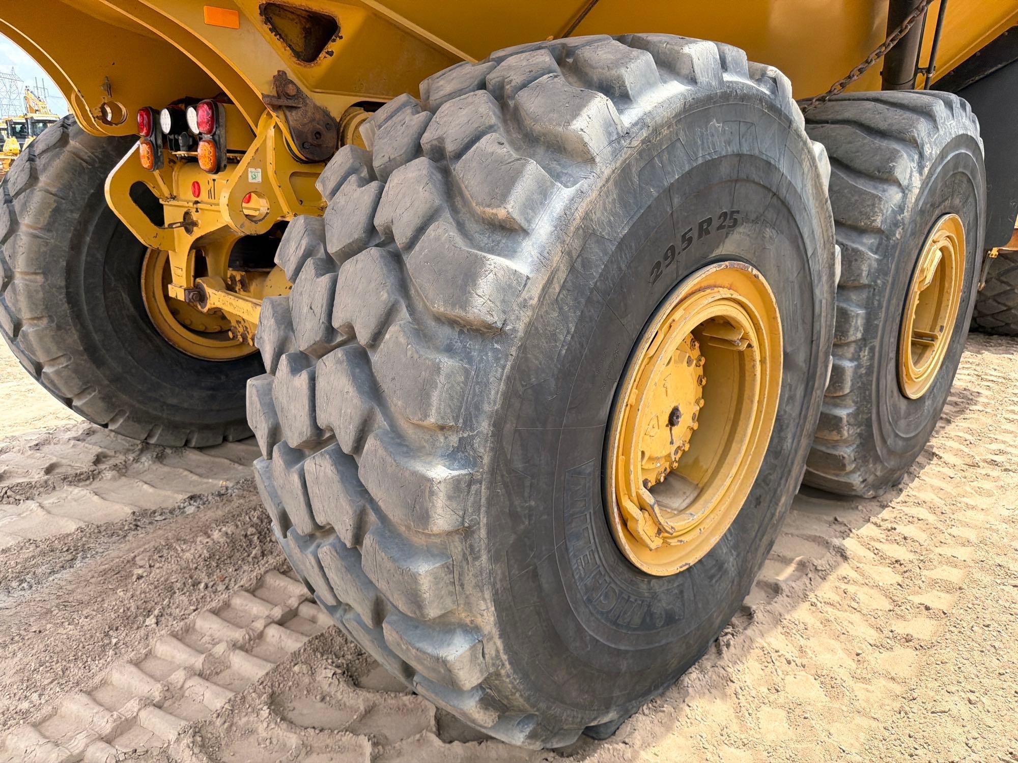 2020 Caterpillar 745