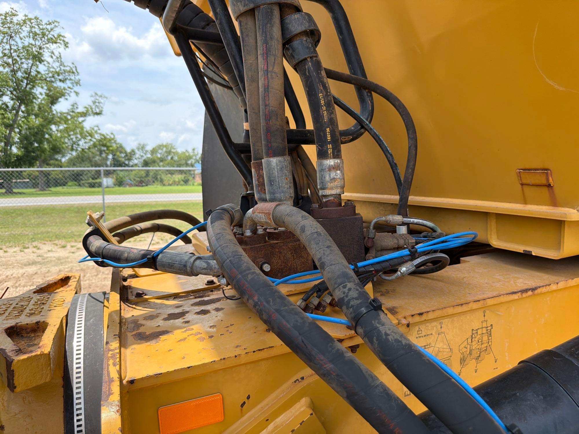 2020 Caterpillar 745