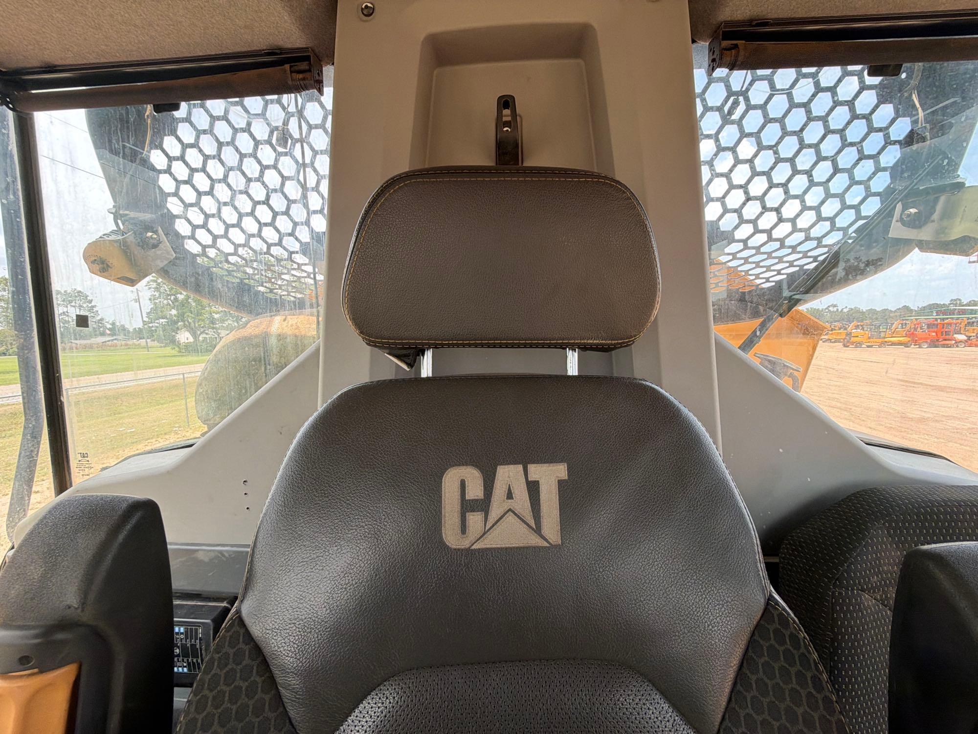 2020 Caterpillar 745