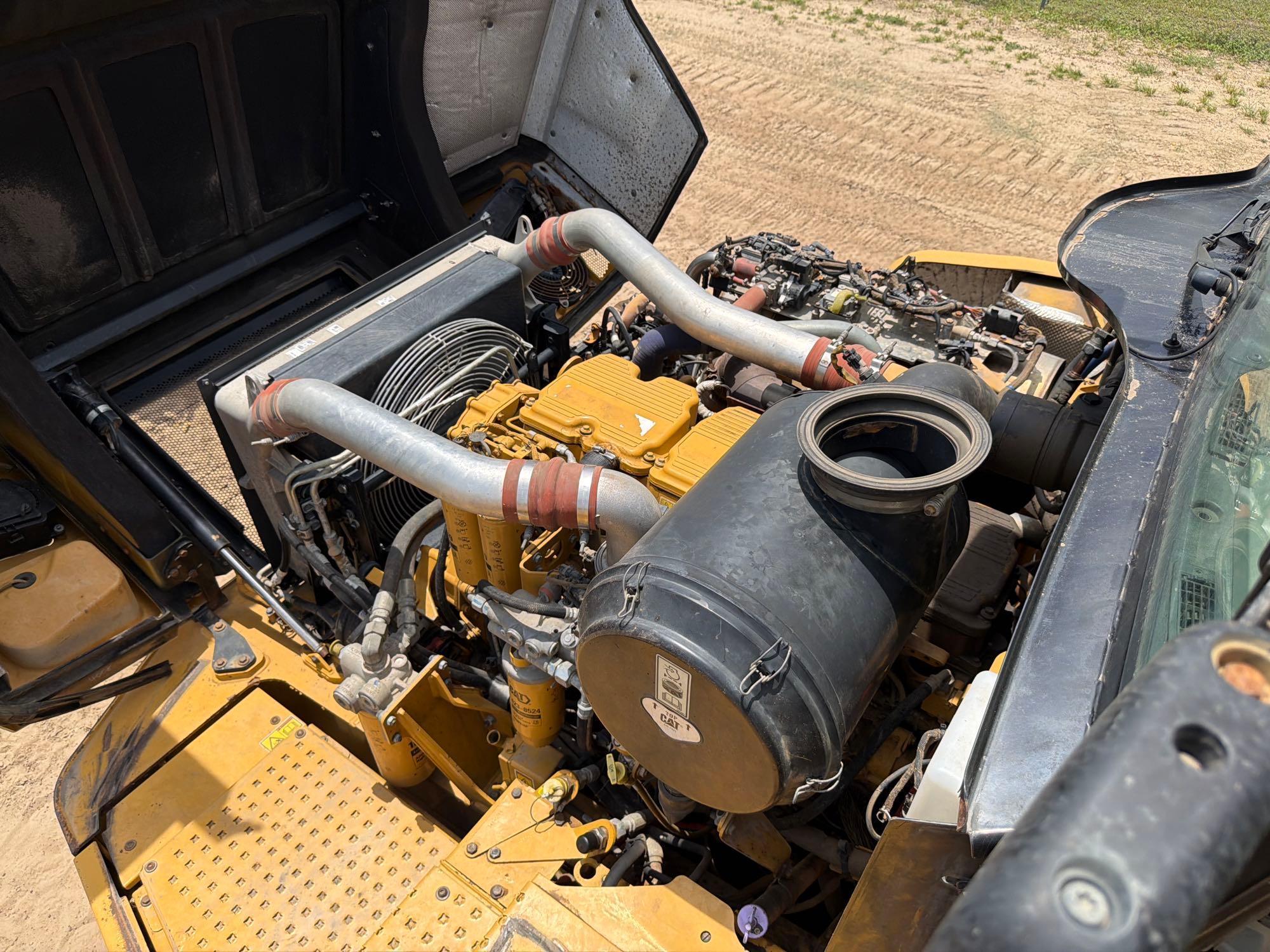 2020 Caterpillar 745