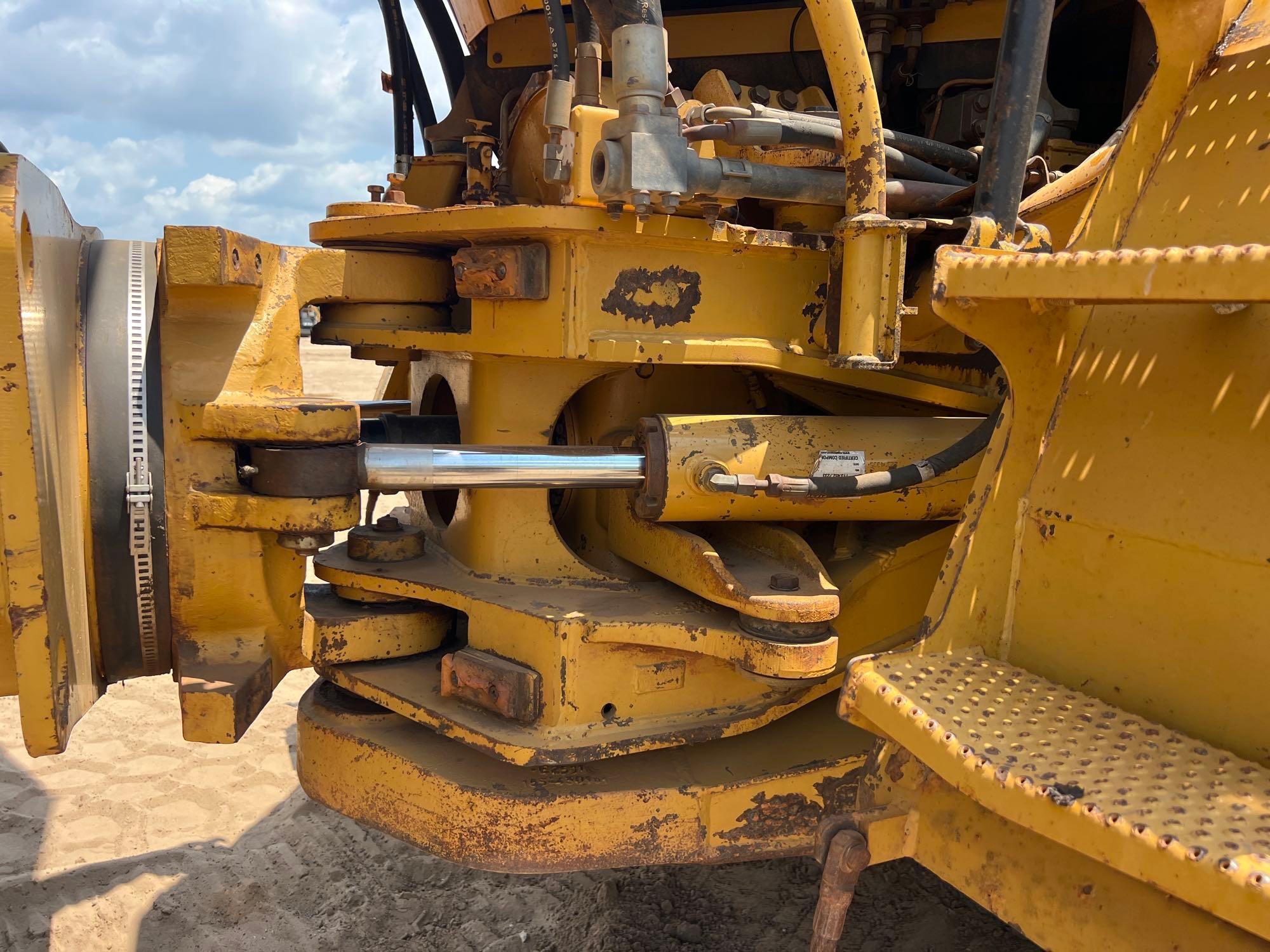 2004 Caterpillar 740