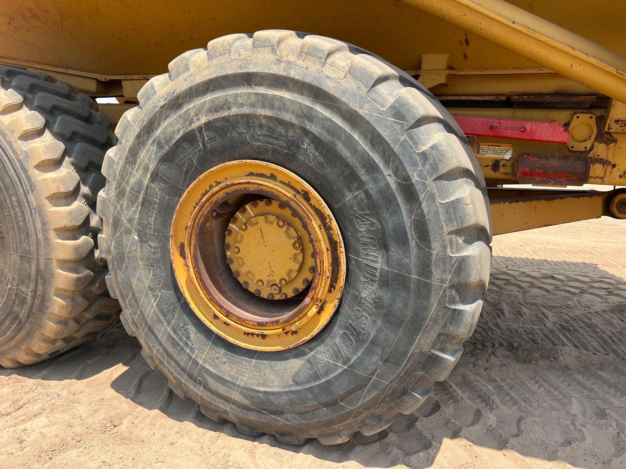 2004 Caterpillar 740