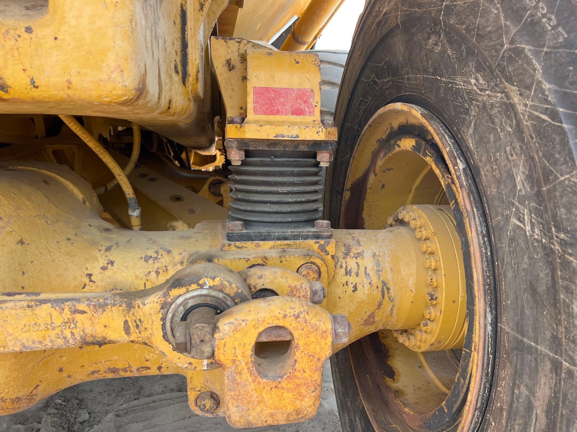 2004 Caterpillar 740
