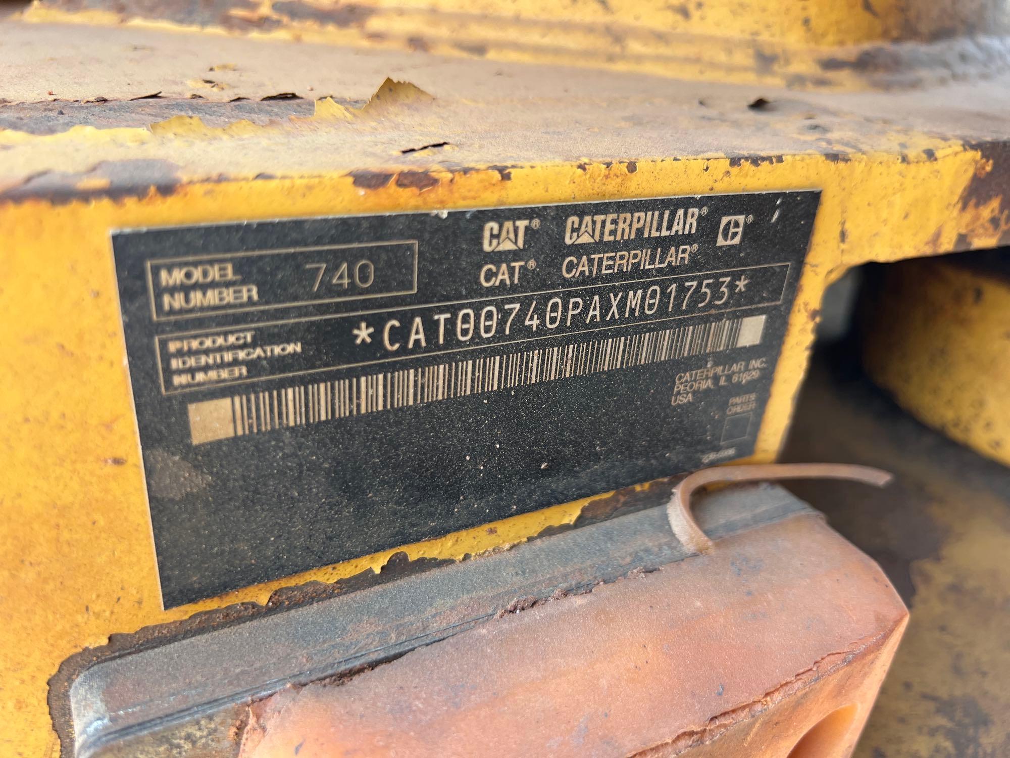 2004 Caterpillar 740
