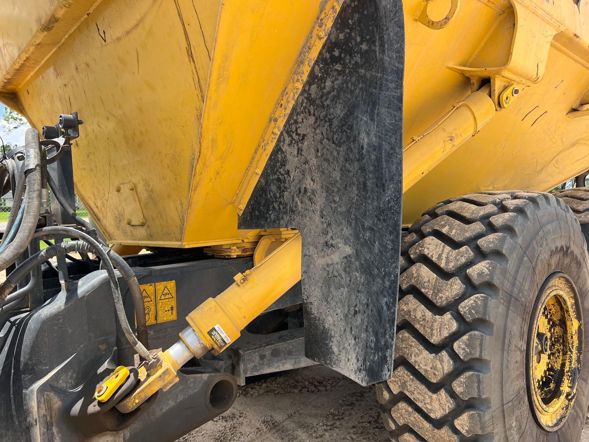 2005 Komatsu HM300-1