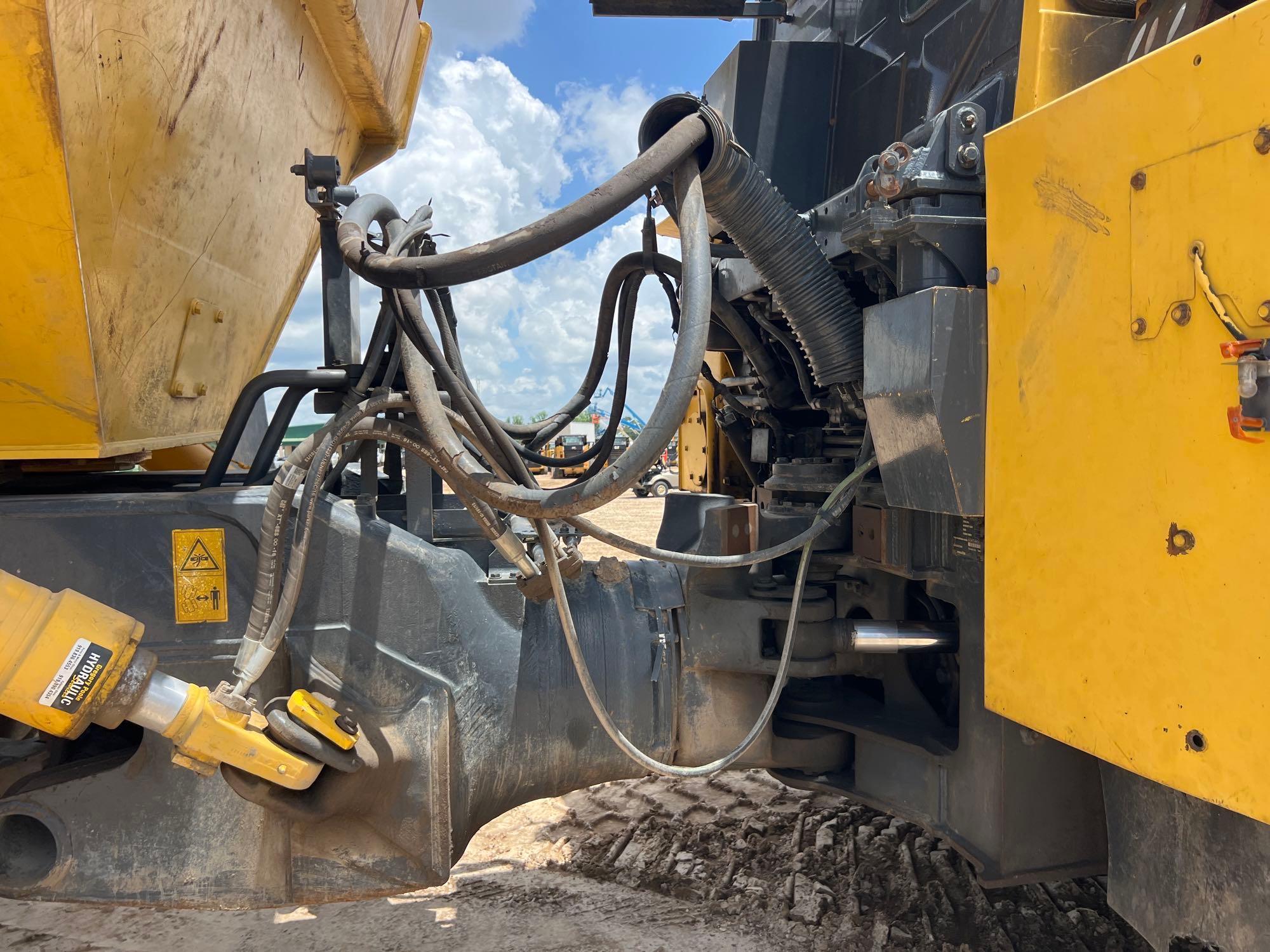 2005 Komatsu HM300-1