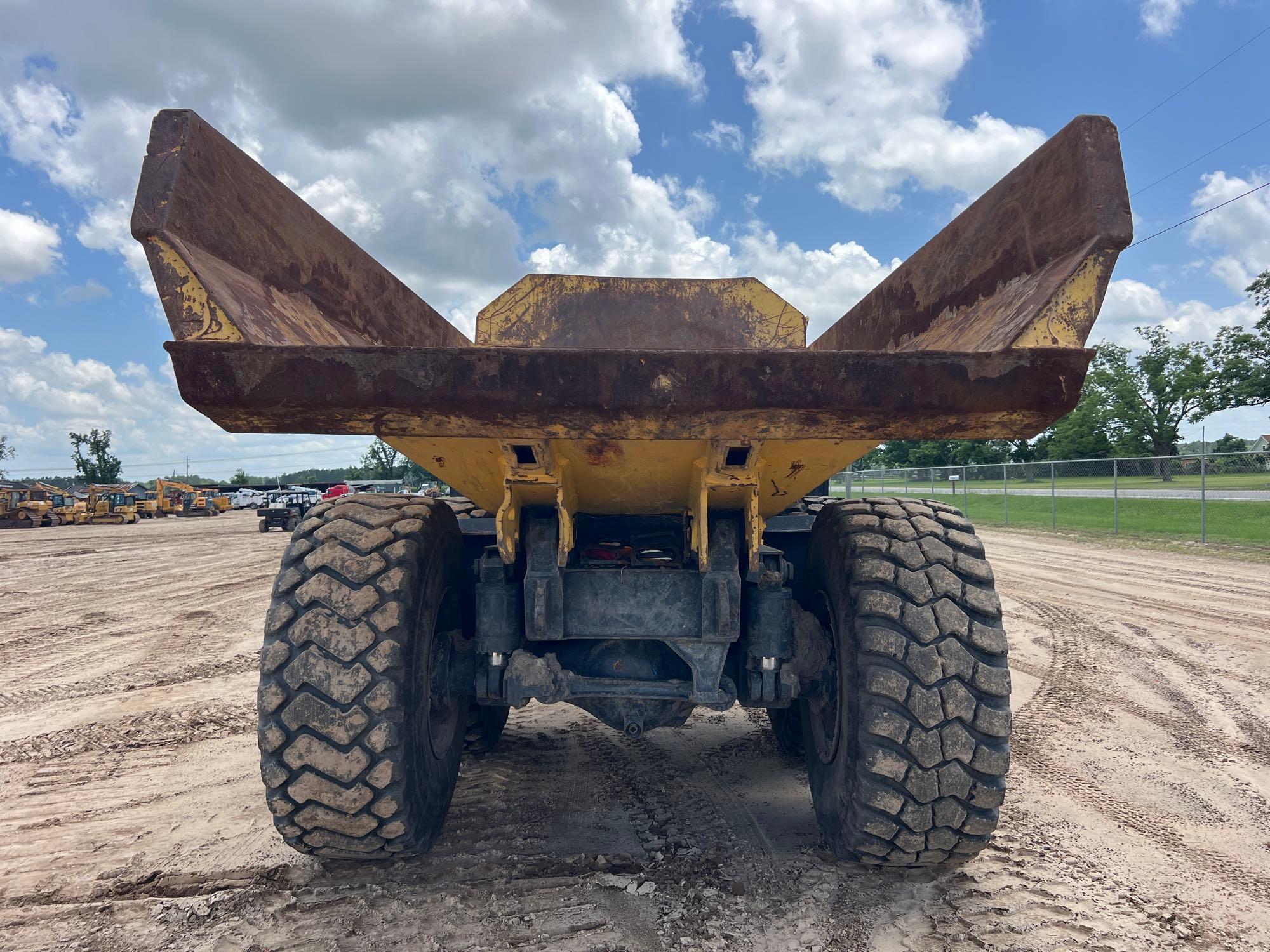 2005 Komatsu HM300-1