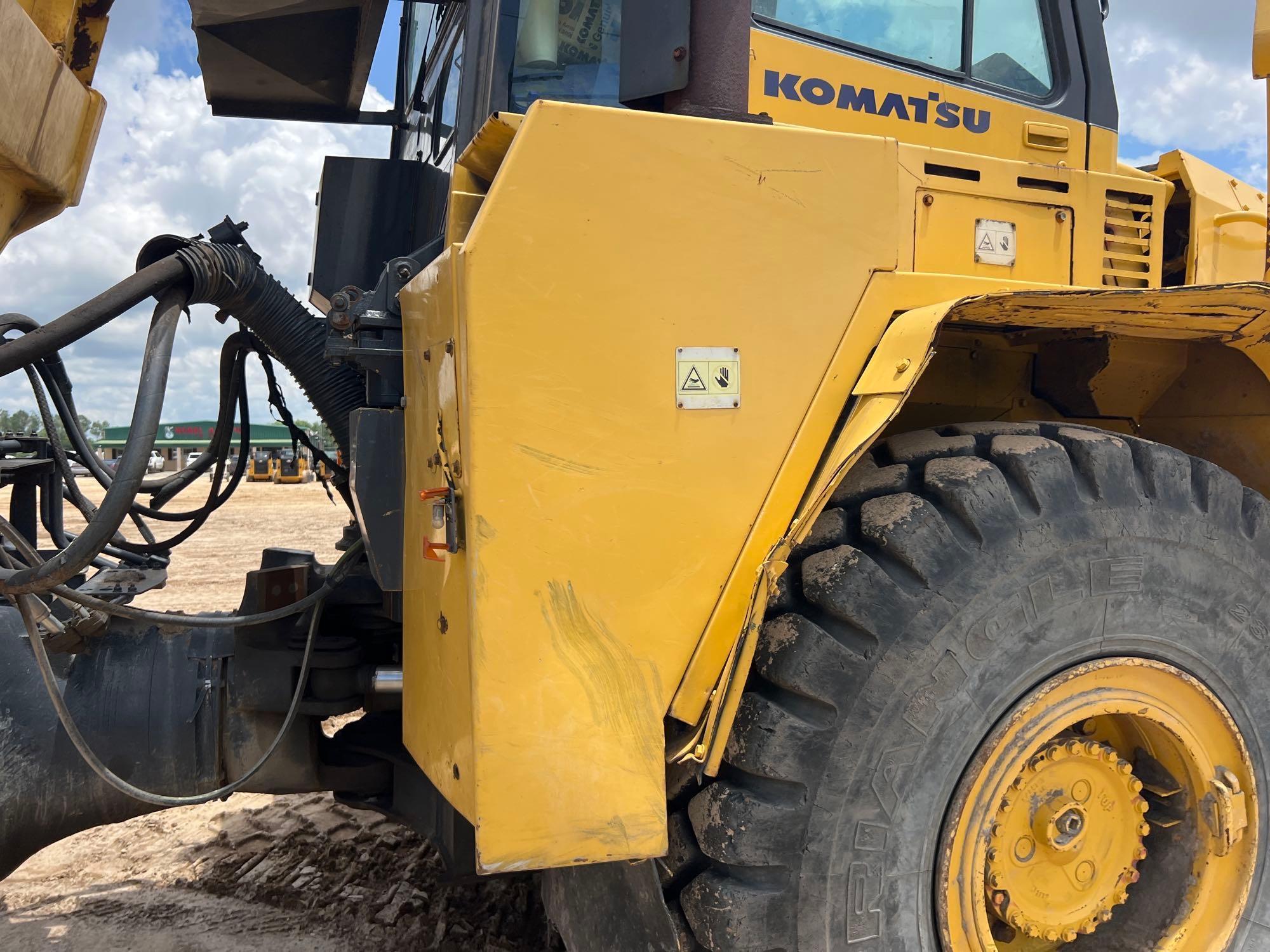 2005 Komatsu HM300-1