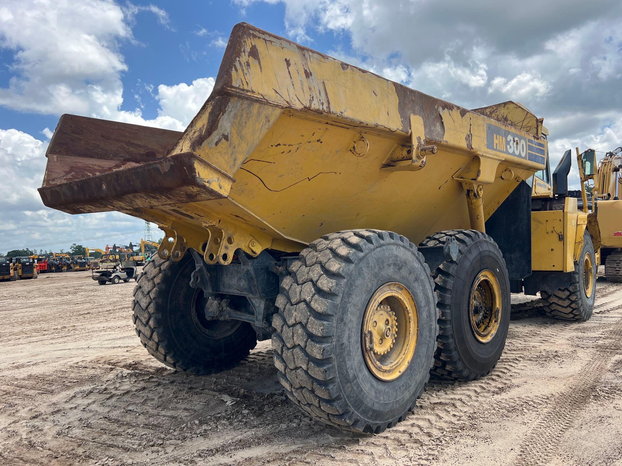 2005 Komatsu HM300-1