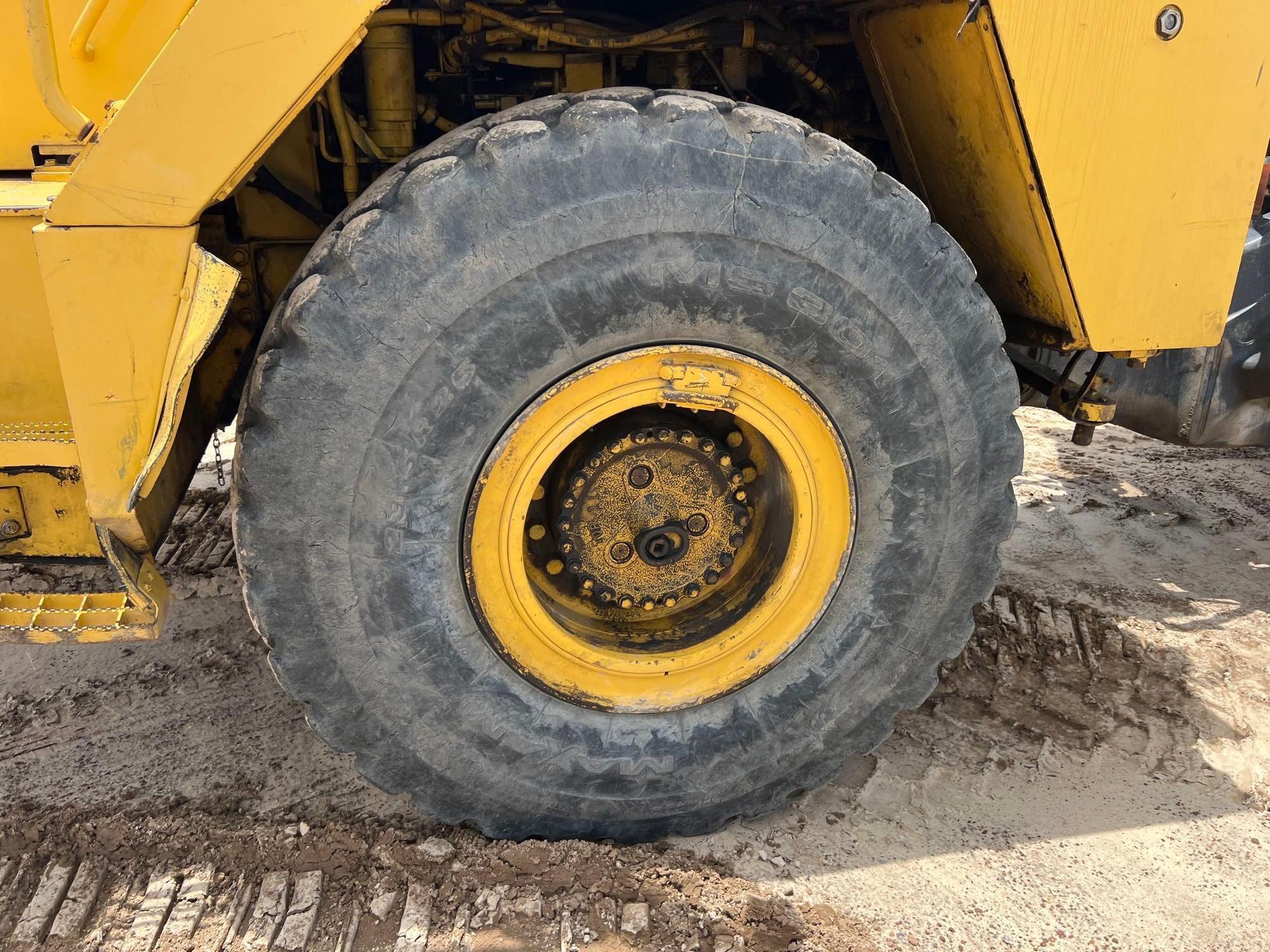 2005 Komatsu HM300-1