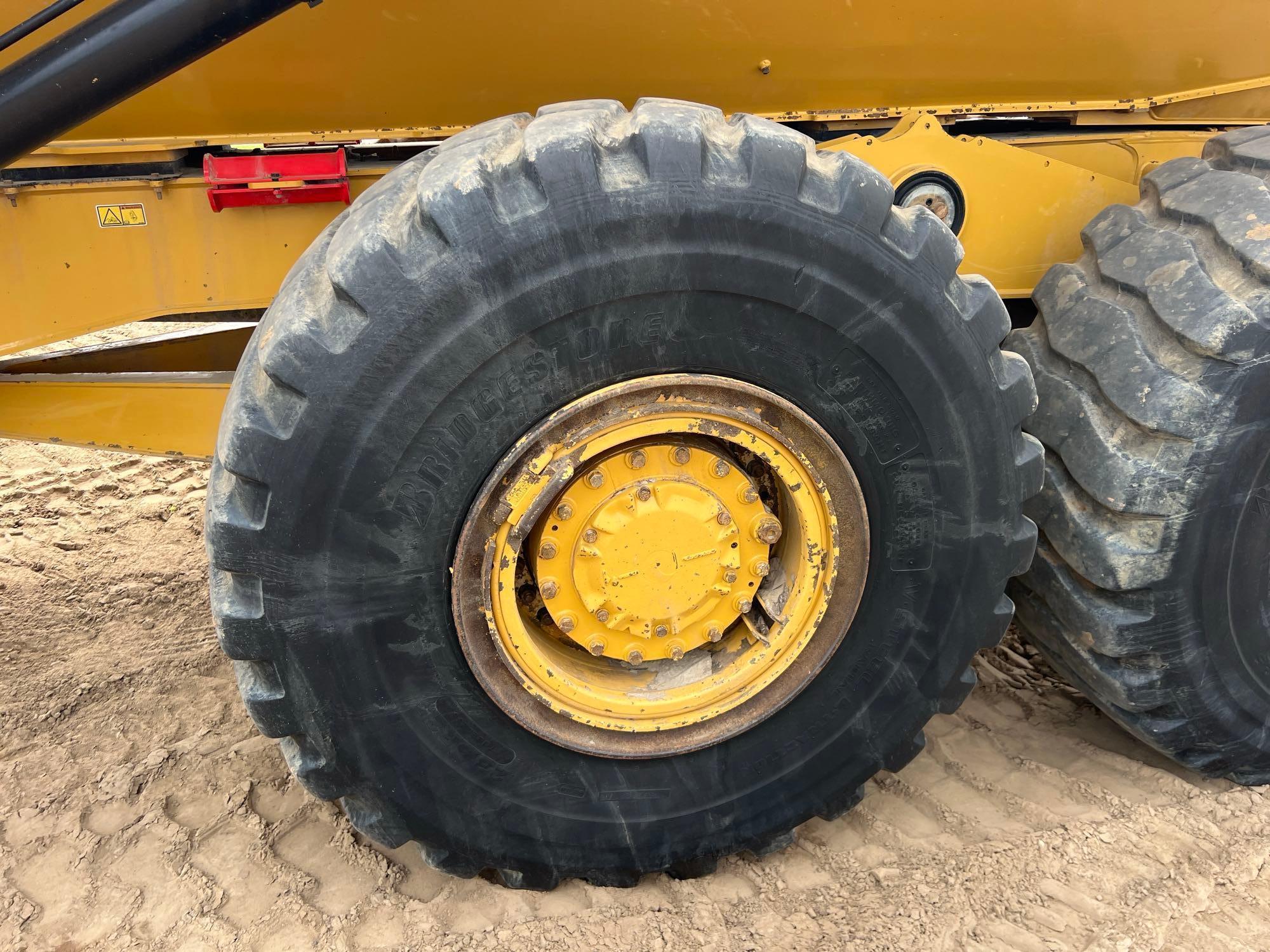 2016 Caterpillar 725C