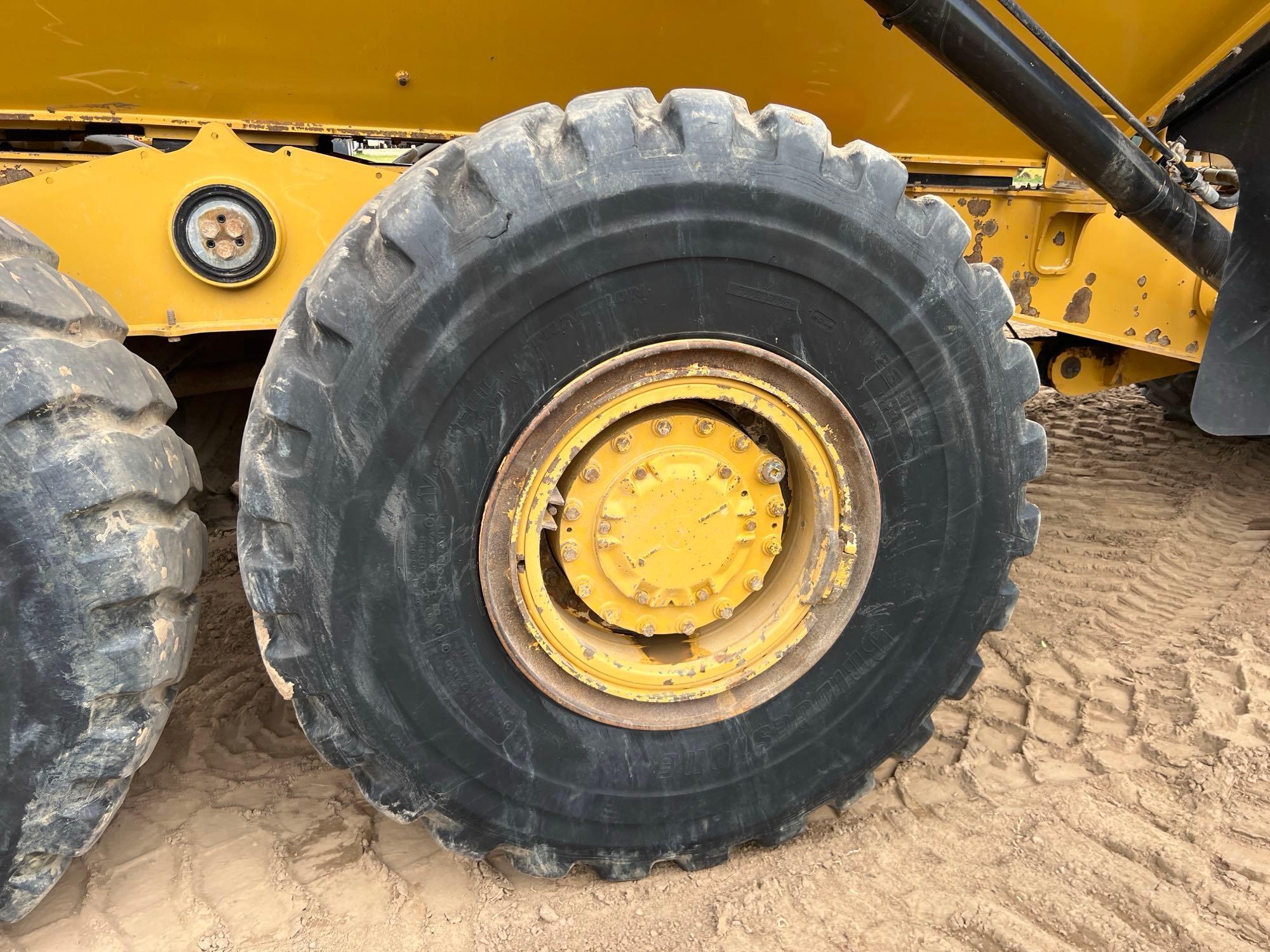 2016 Caterpillar 725C
