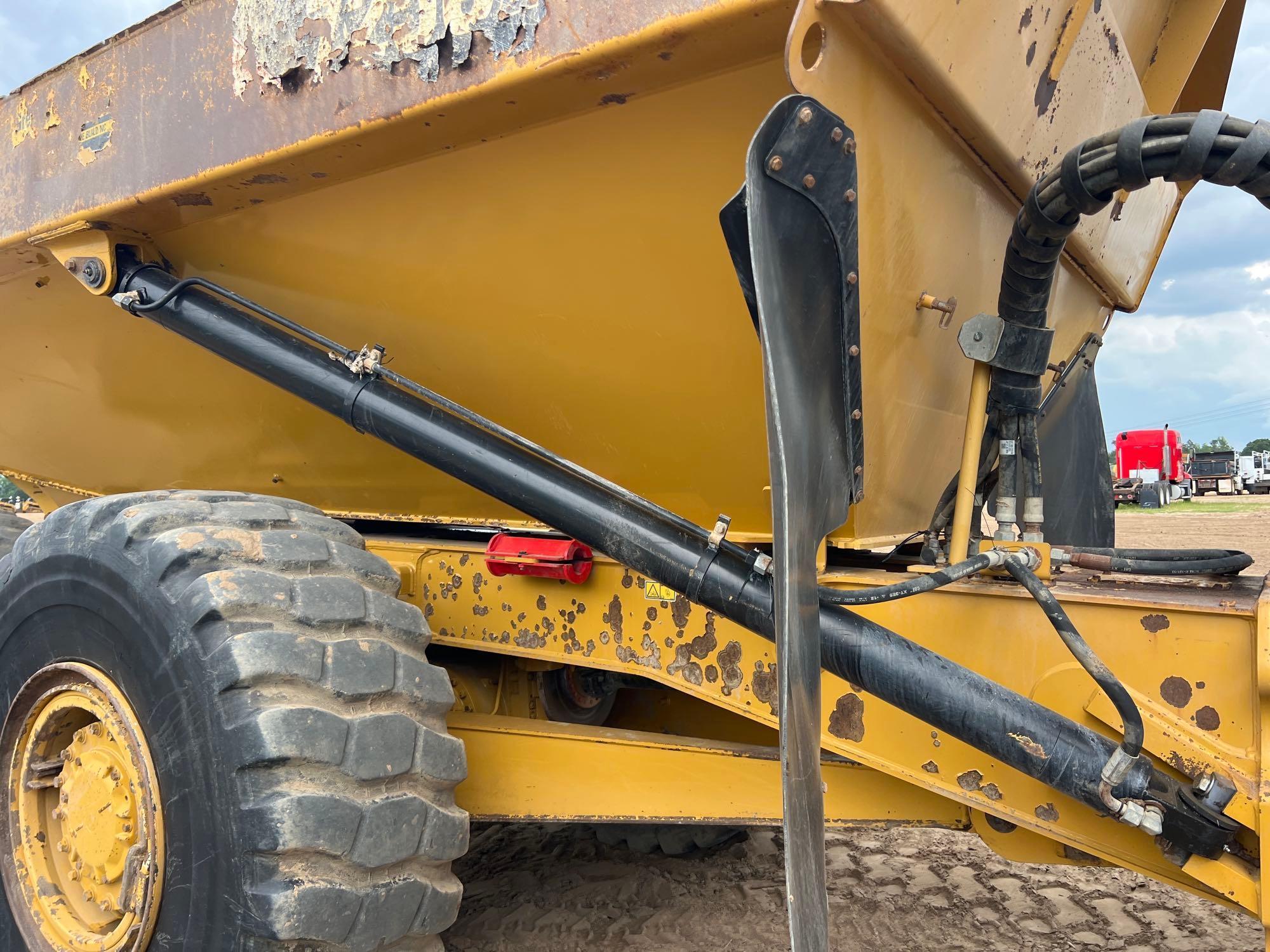 2016 Caterpillar 725C