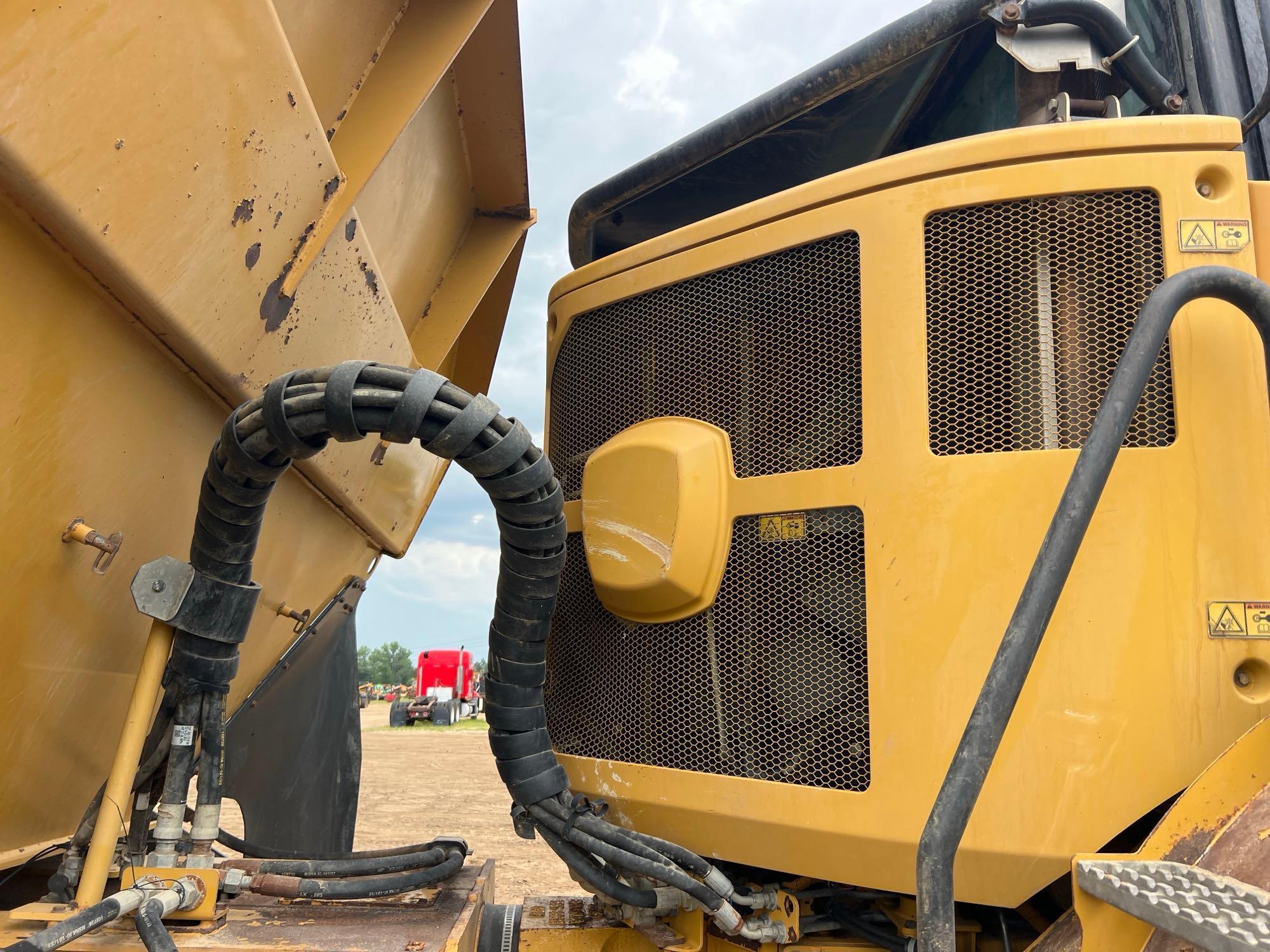 2016 Caterpillar 725C