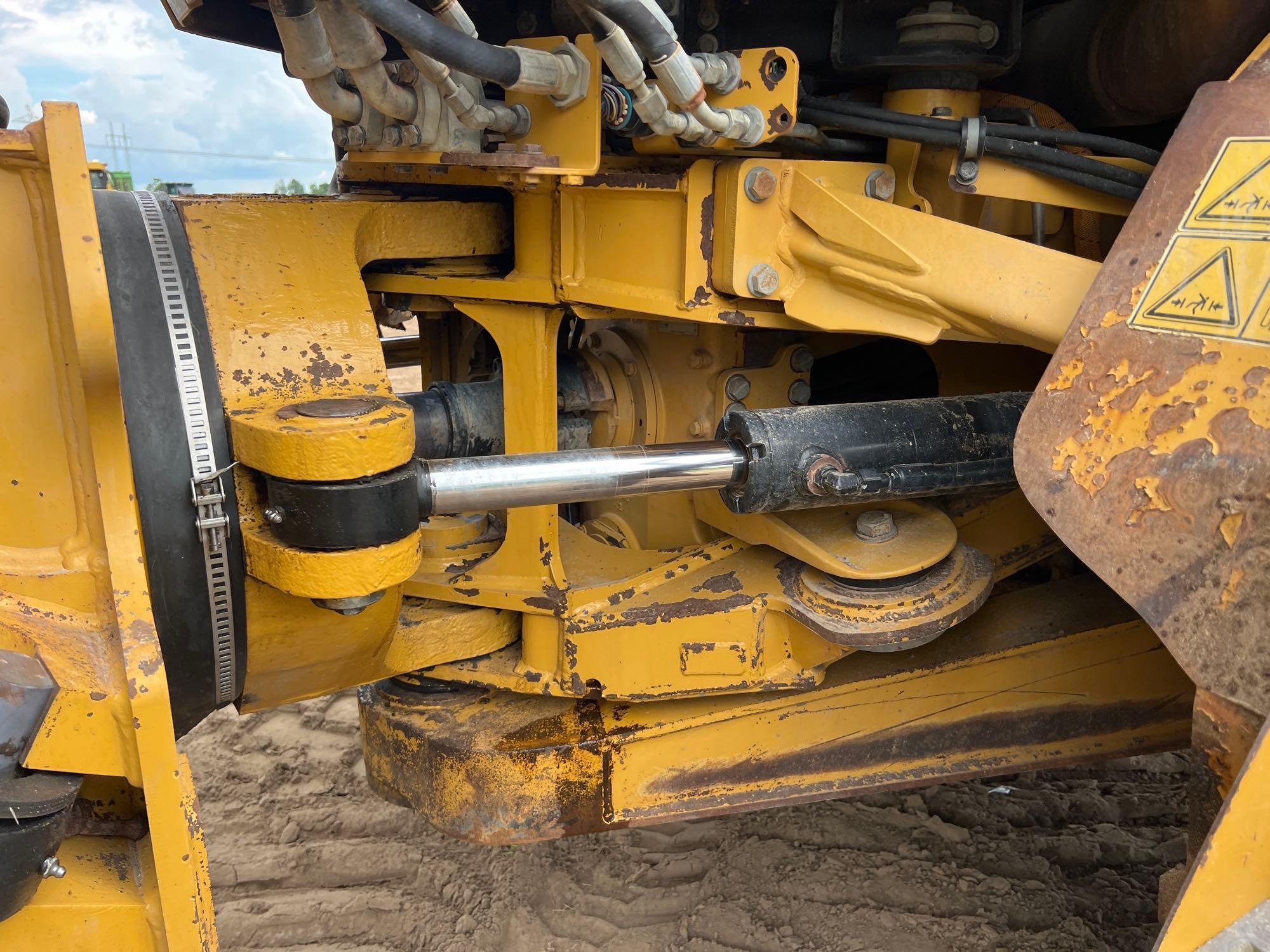 2016 Caterpillar 725C