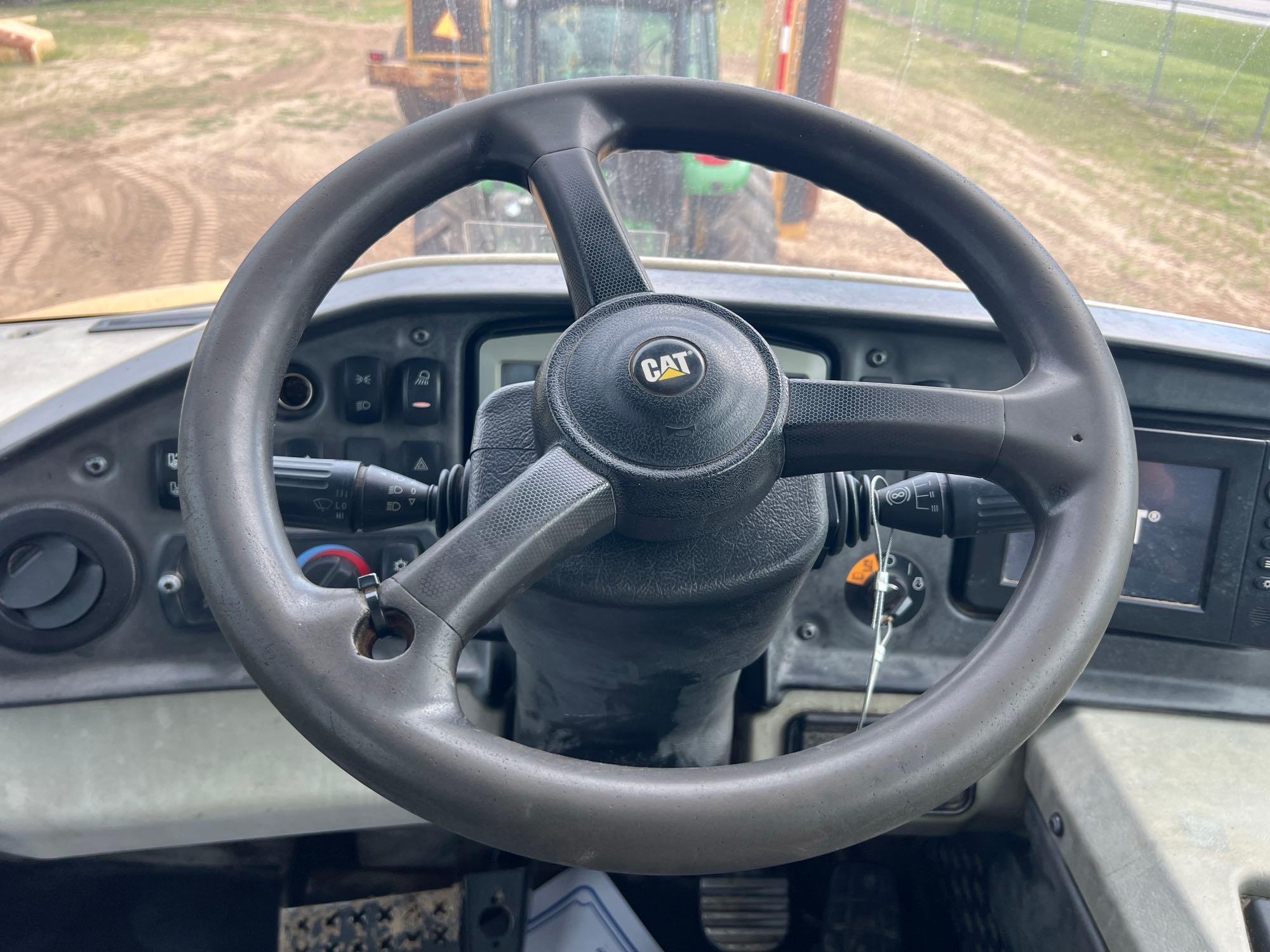 2016 Caterpillar 725C