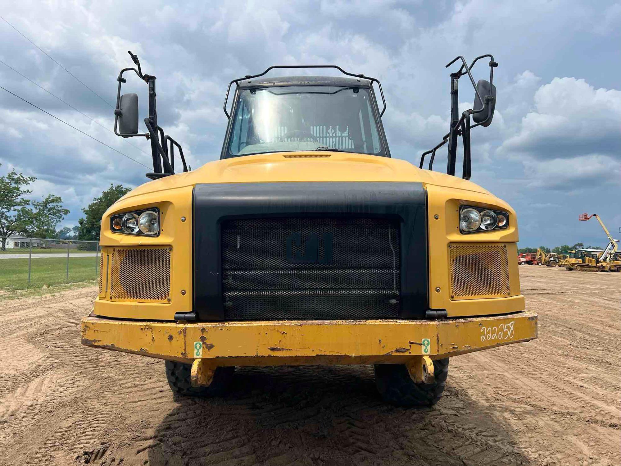 2016 Caterpillar 725C