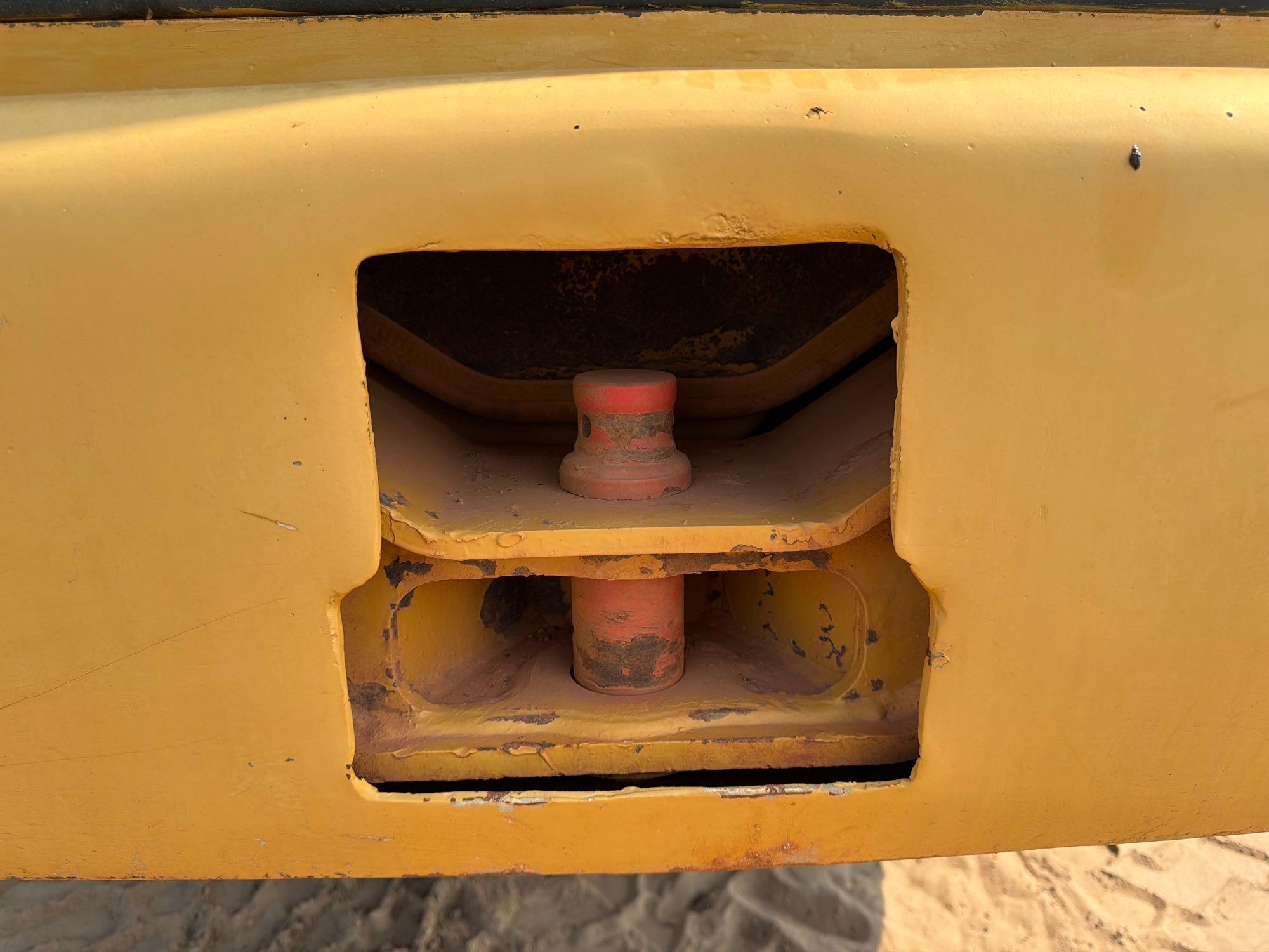 2007 Caterpillar 725