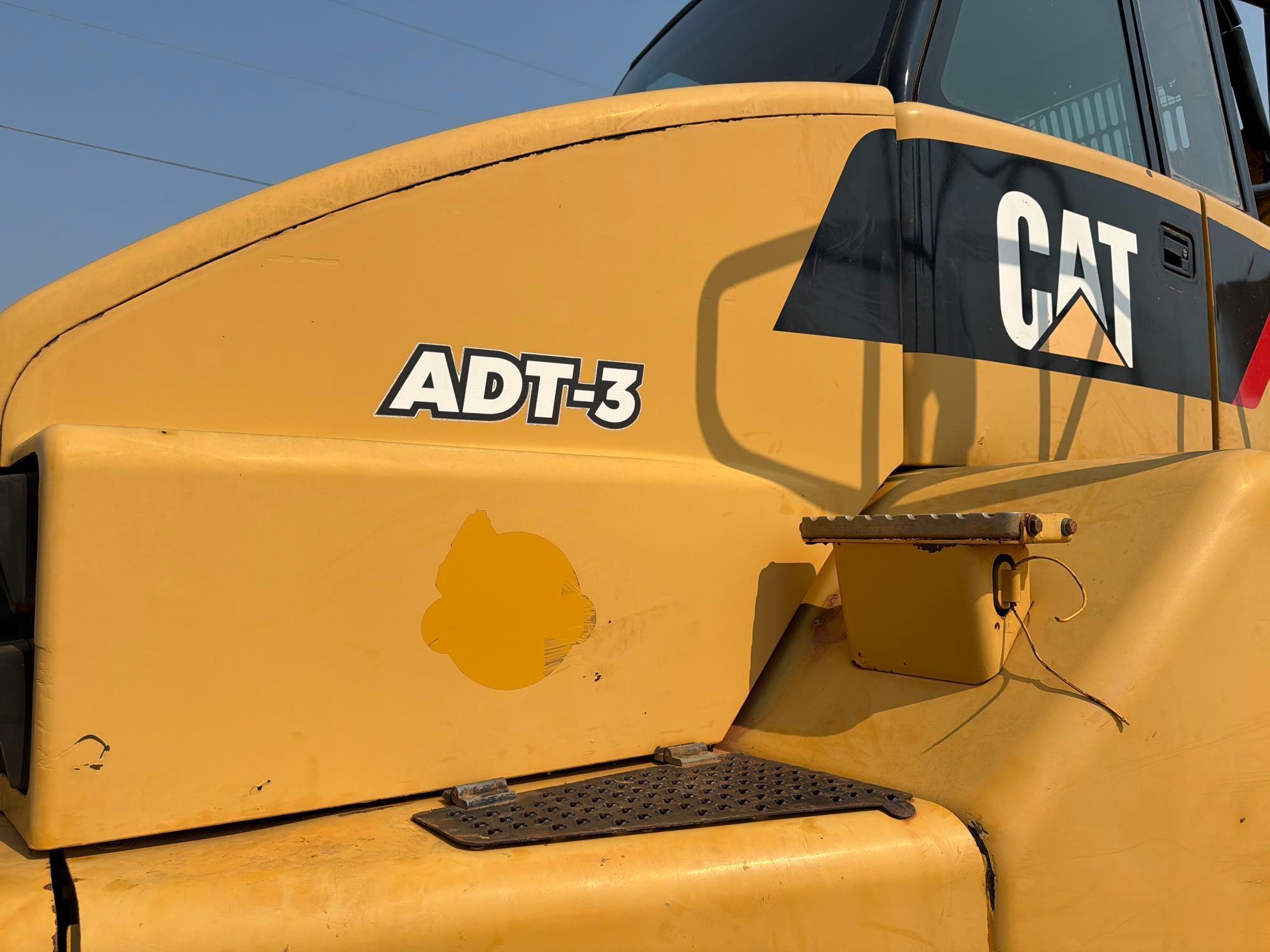 2007 Caterpillar 725