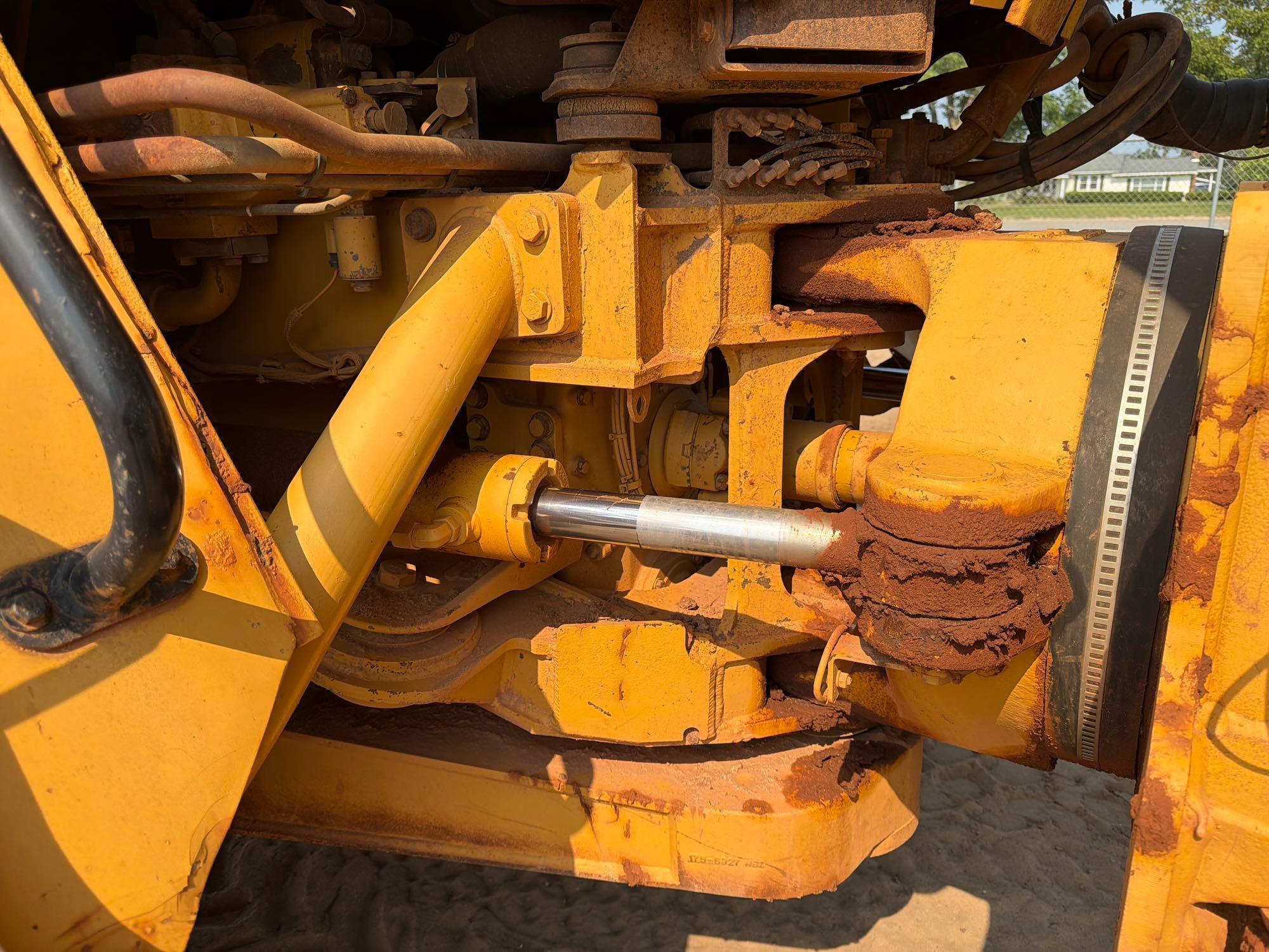 2007 Caterpillar 725