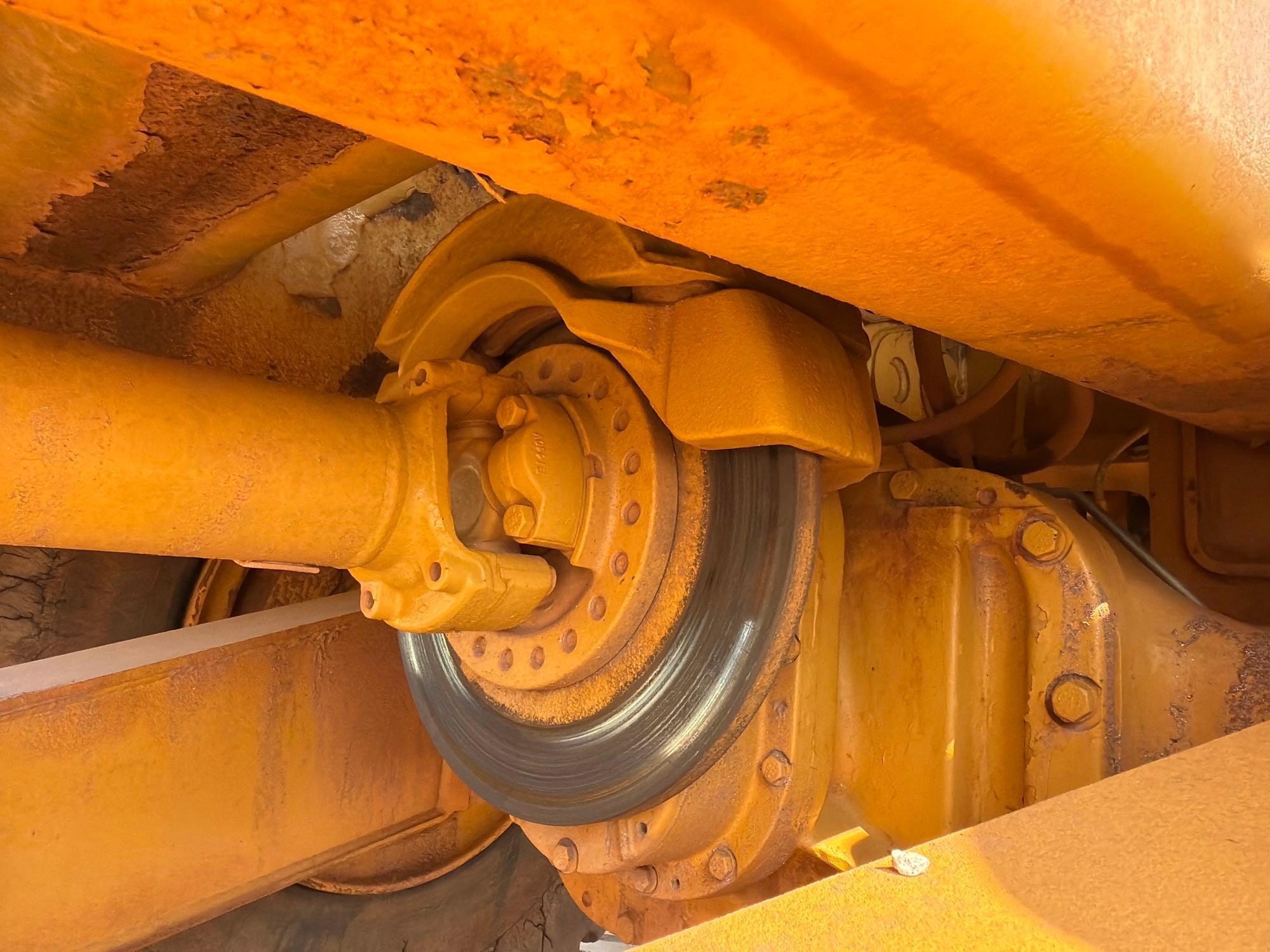 2007 Caterpillar 725