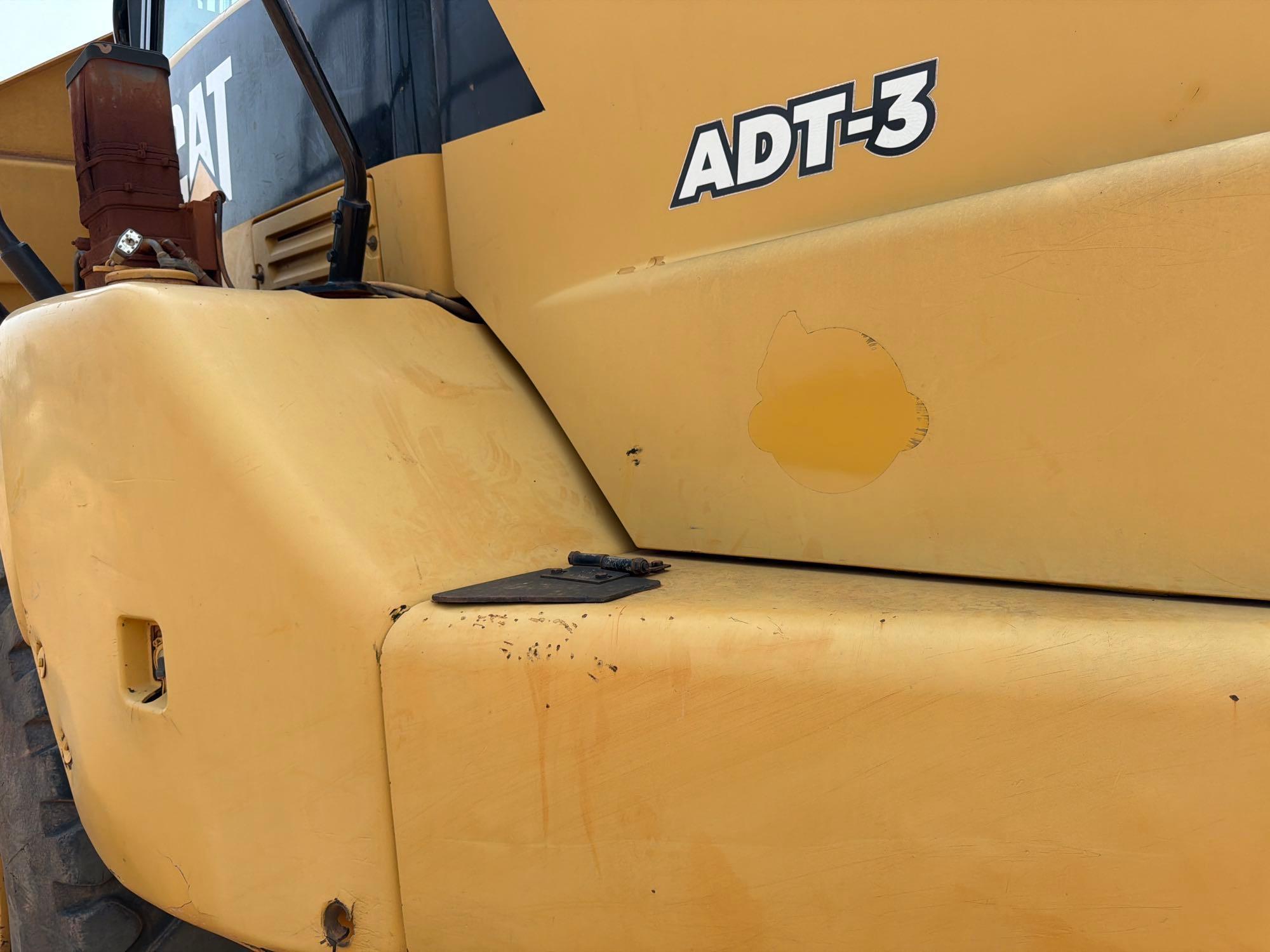 2007 Caterpillar 725