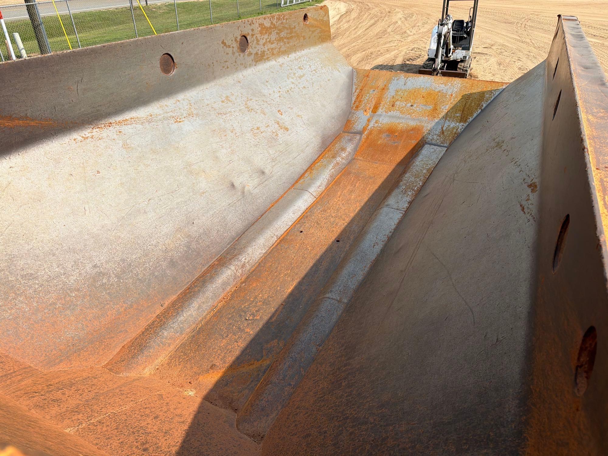 2007 Caterpillar 725