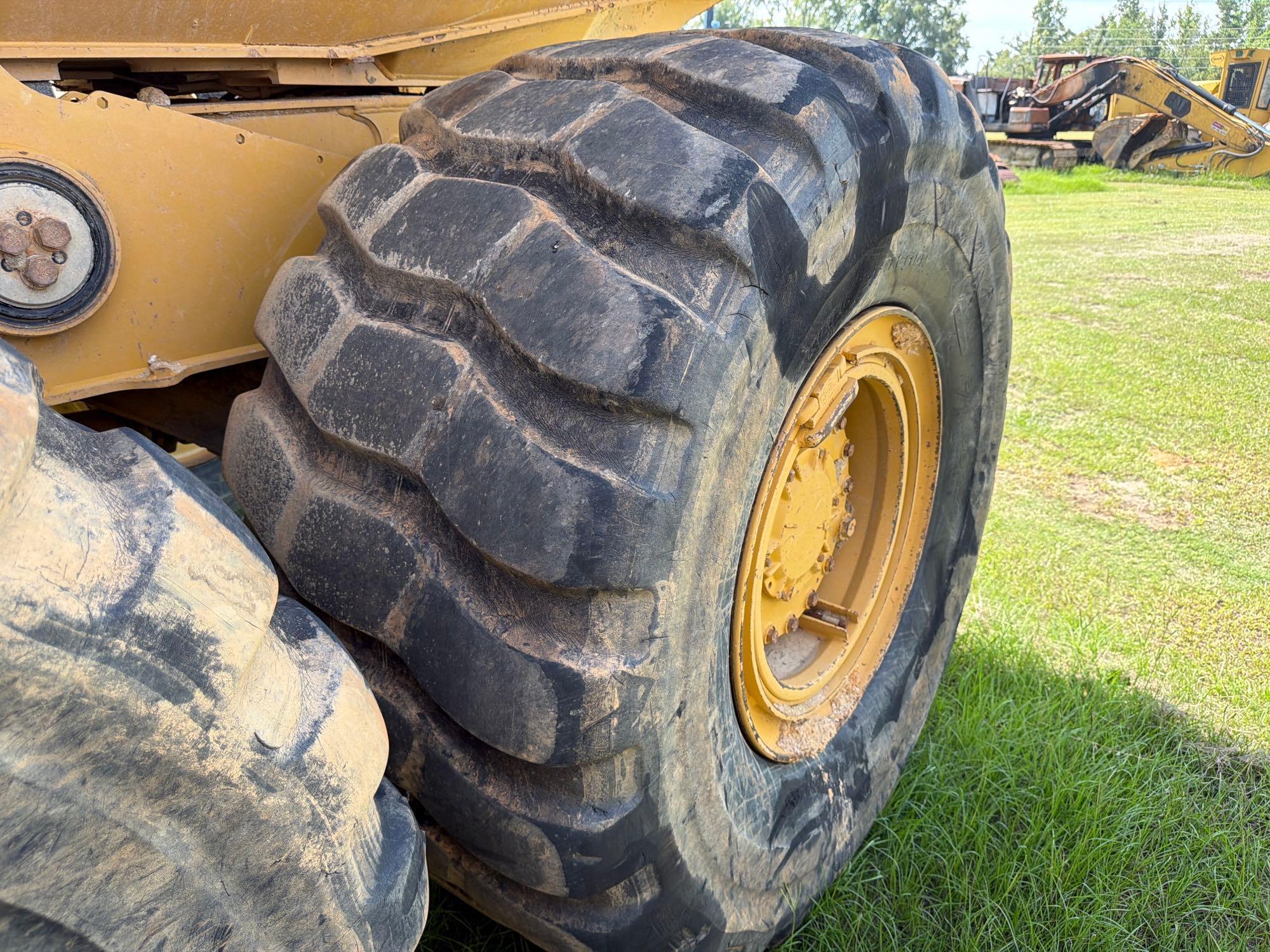 2016 Caterpillar 725C