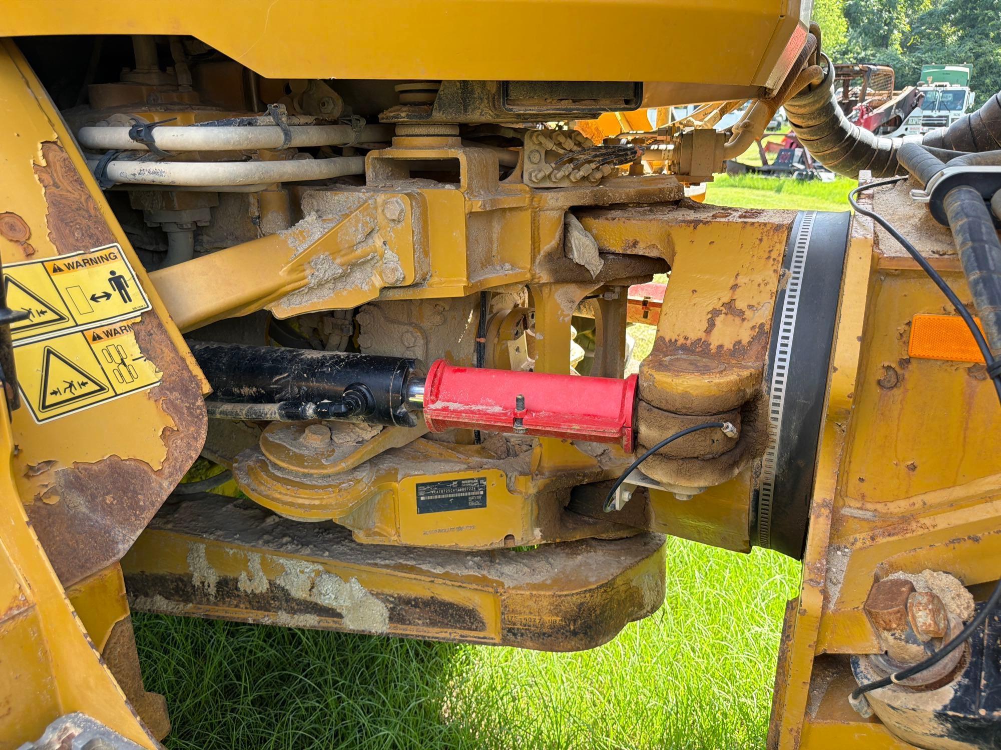 2016 Caterpillar 725C