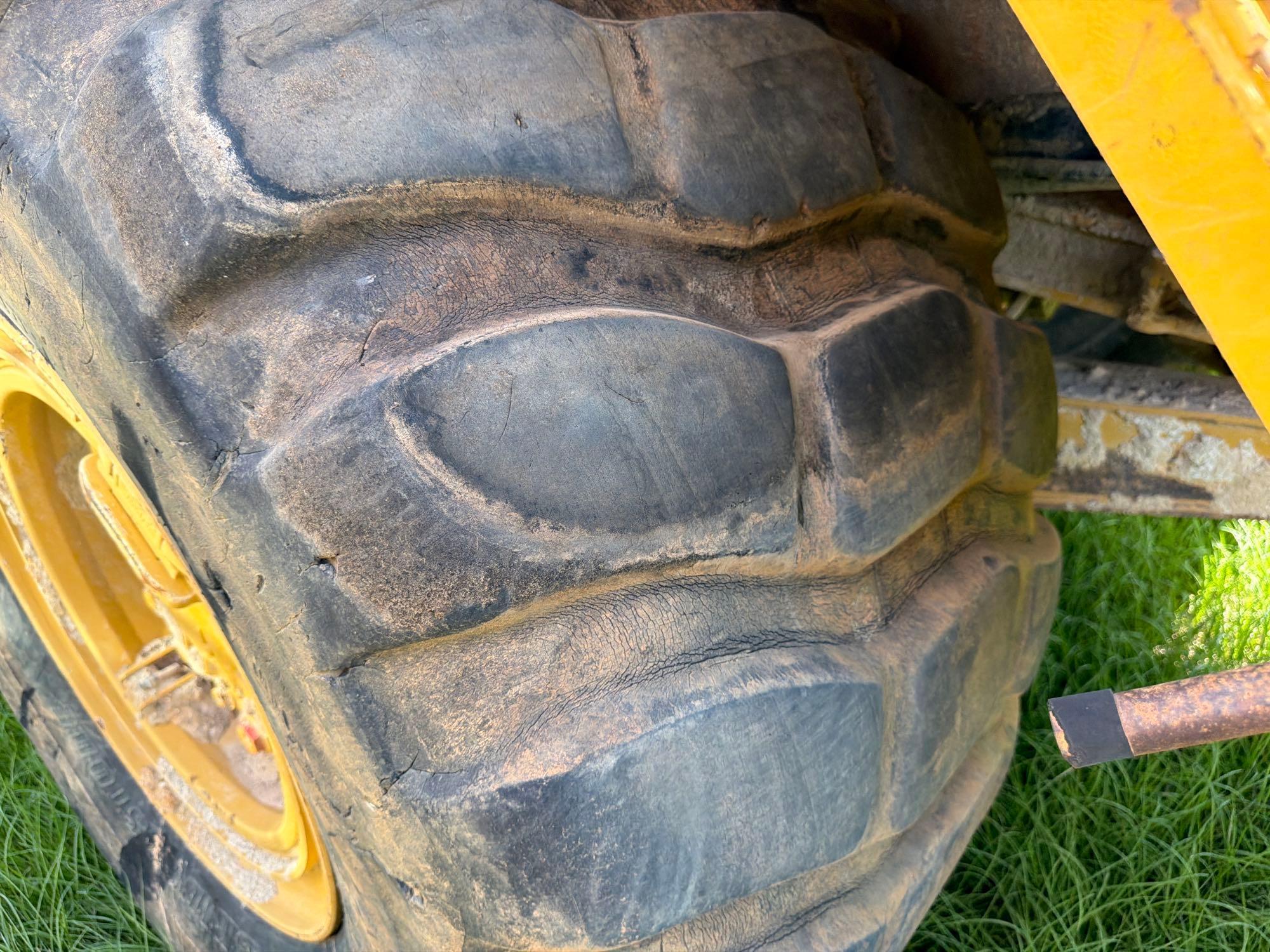 2016 Caterpillar 725C
