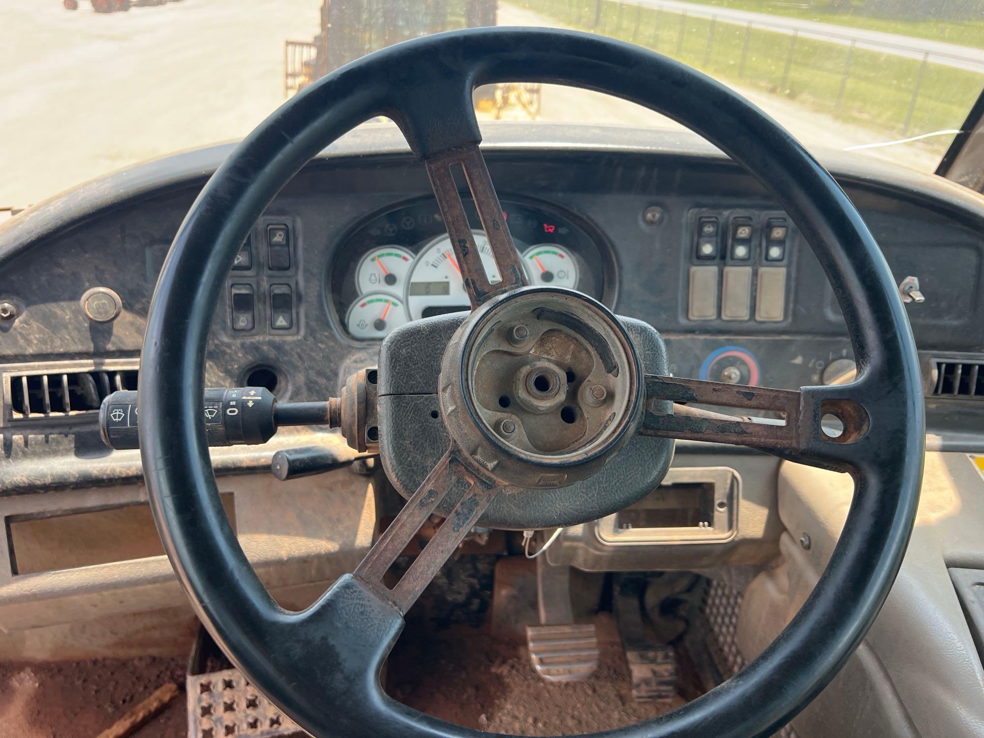 2004 Caterpillar 740